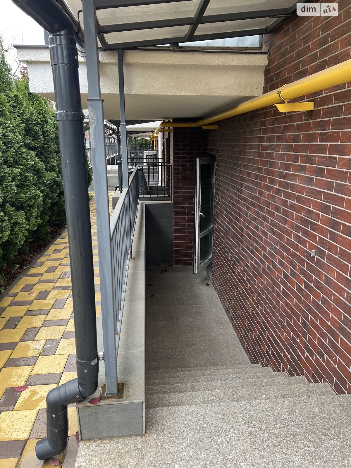 Аренда офисного помещения в Гостомеле, Прорезная улица 13, помещений - 3 фото 1 Аренда офисного помещения в Гостомеле, Прорезная улица 13, помещений - 3 фото 1