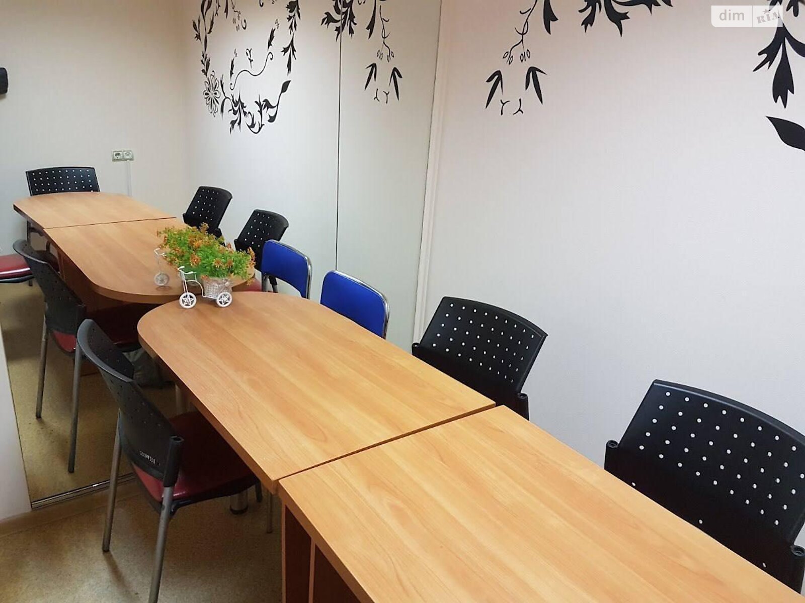 Аренда офисного помещения в Харькове, Блюхера улица, помещений - 8, этаж - 1 фото 1