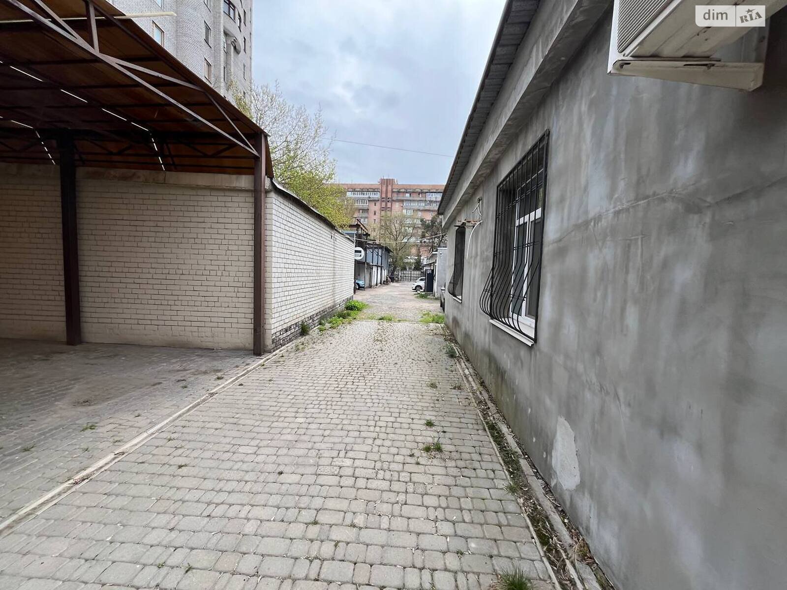 Аренда офисного помещения в Харькове, Славянская улица 8, помещений -, этаж - 1 фото 1