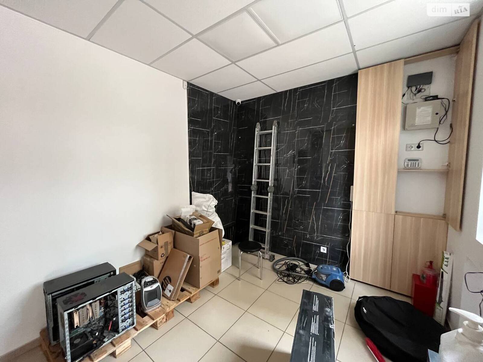 Аренда офисного помещения в Харькове, Славянская улица 8, помещений -, этаж - 1 фото 1