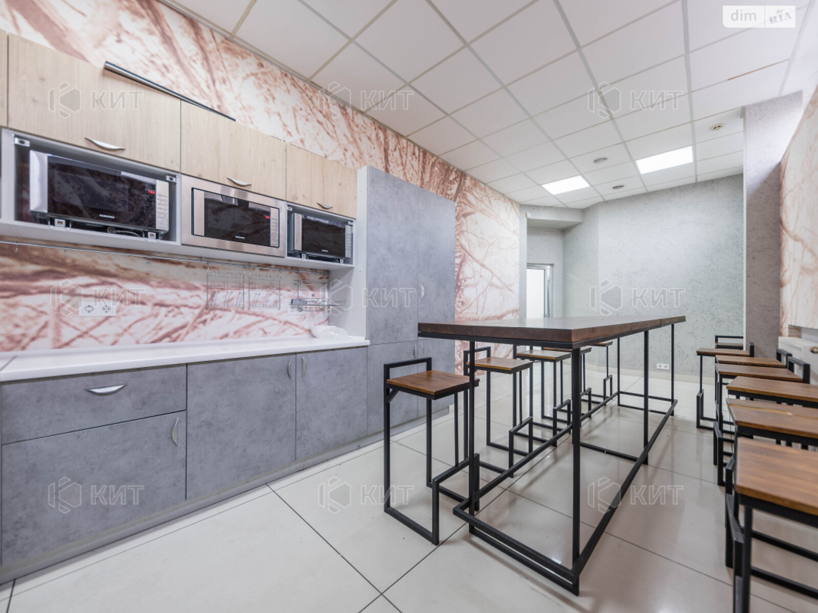 Аренда офисного помещения в Харькове, Ярослава Мудрого Петровского 30, помещений -, этаж - 2 фото 1 Аренда офисного помещения в Харькове, Ярослава Мудрого Петровского 30, помещений -, этаж - 2 фото 1