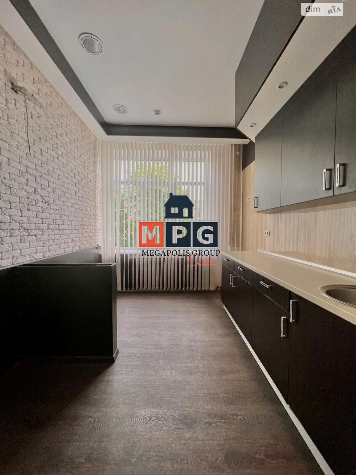 Оренда офісного приміщення в Харкові, Леніна проспект, приміщень - 13, поверх - 3 фото 1 Оренда офісного приміщення в Харкові, Леніна проспект, приміщень - 13, поверх - 3 фото 1