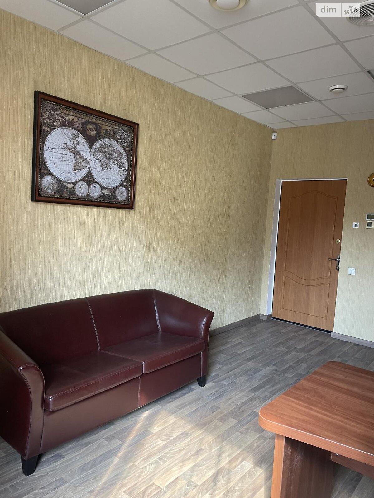Оренда офісного приміщення в Харкові, Чернишевська вулиця, приміщень - 1, поверх - 3 фото 1 Оренда офісного приміщення в Харкові, Чернишевська вулиця, приміщень - 1, поверх - 3 фото 1