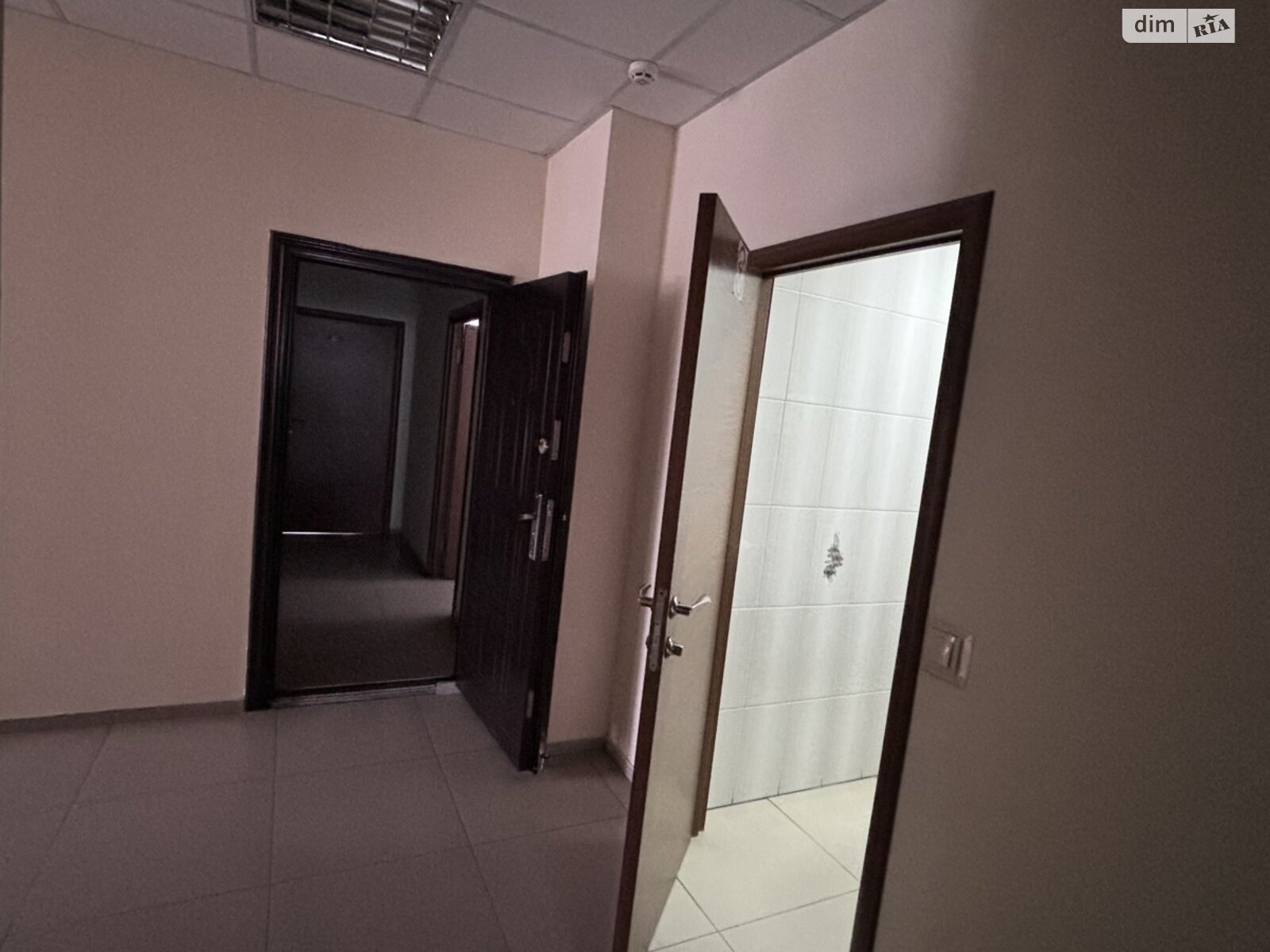 Аренда офисного помещения в Харькове, Нетеченская улица 25, помещений -, этаж - 3 фото 1