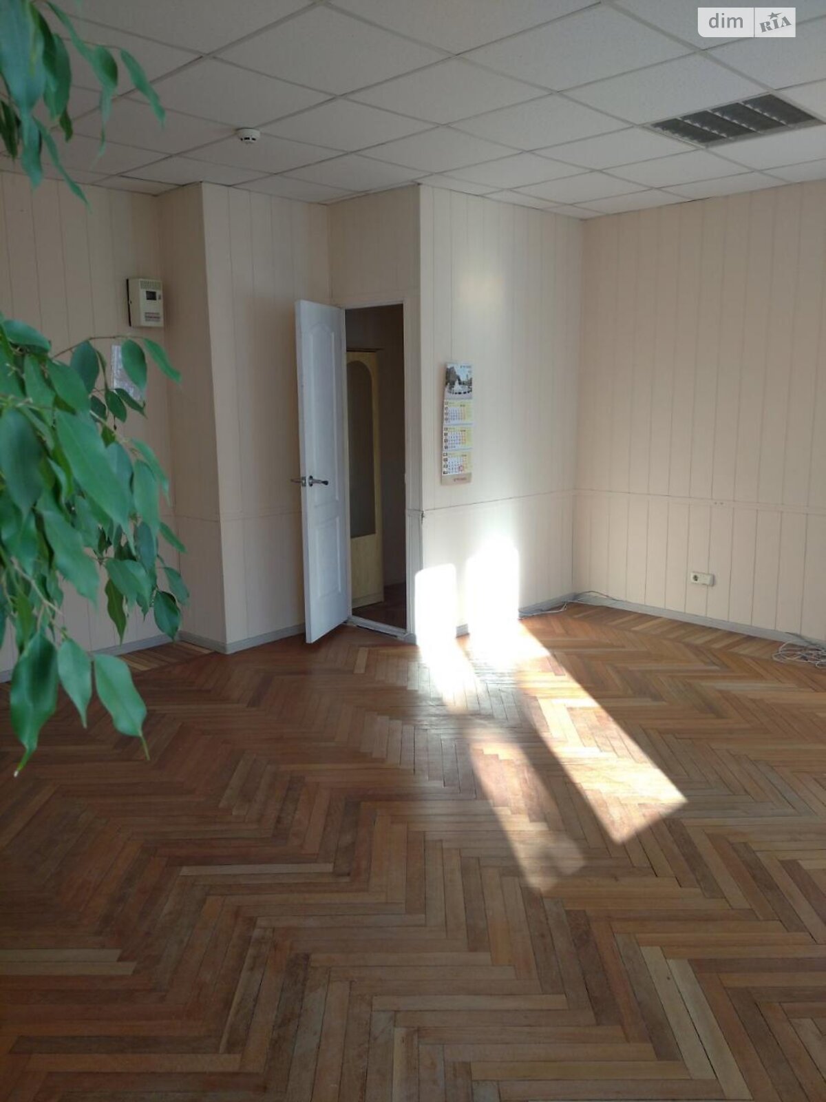 Аренда офисного помещения в Харькове, Новгородская улица, помещений - 1, этаж - 3 фото 1