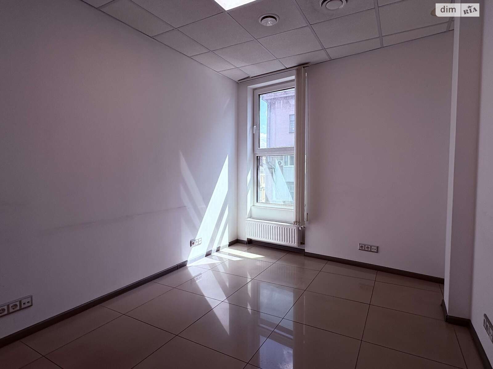 Аренда офисного помещения в Харькове, Кооперативная улица 1А, помещений - 3, этаж - 2 фото 1