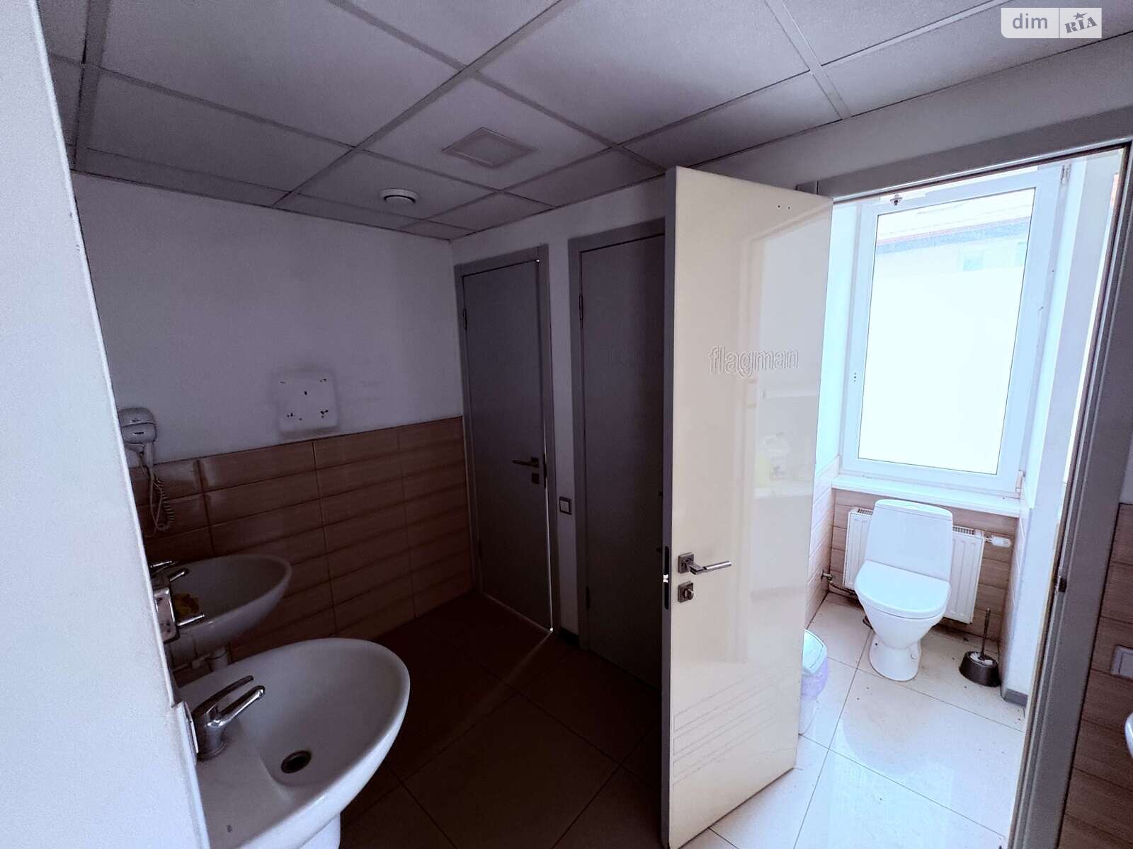 Аренда офисного помещения в Харькове, Кооперативная улица 1А, помещений - 3, этаж - 2 фото 1