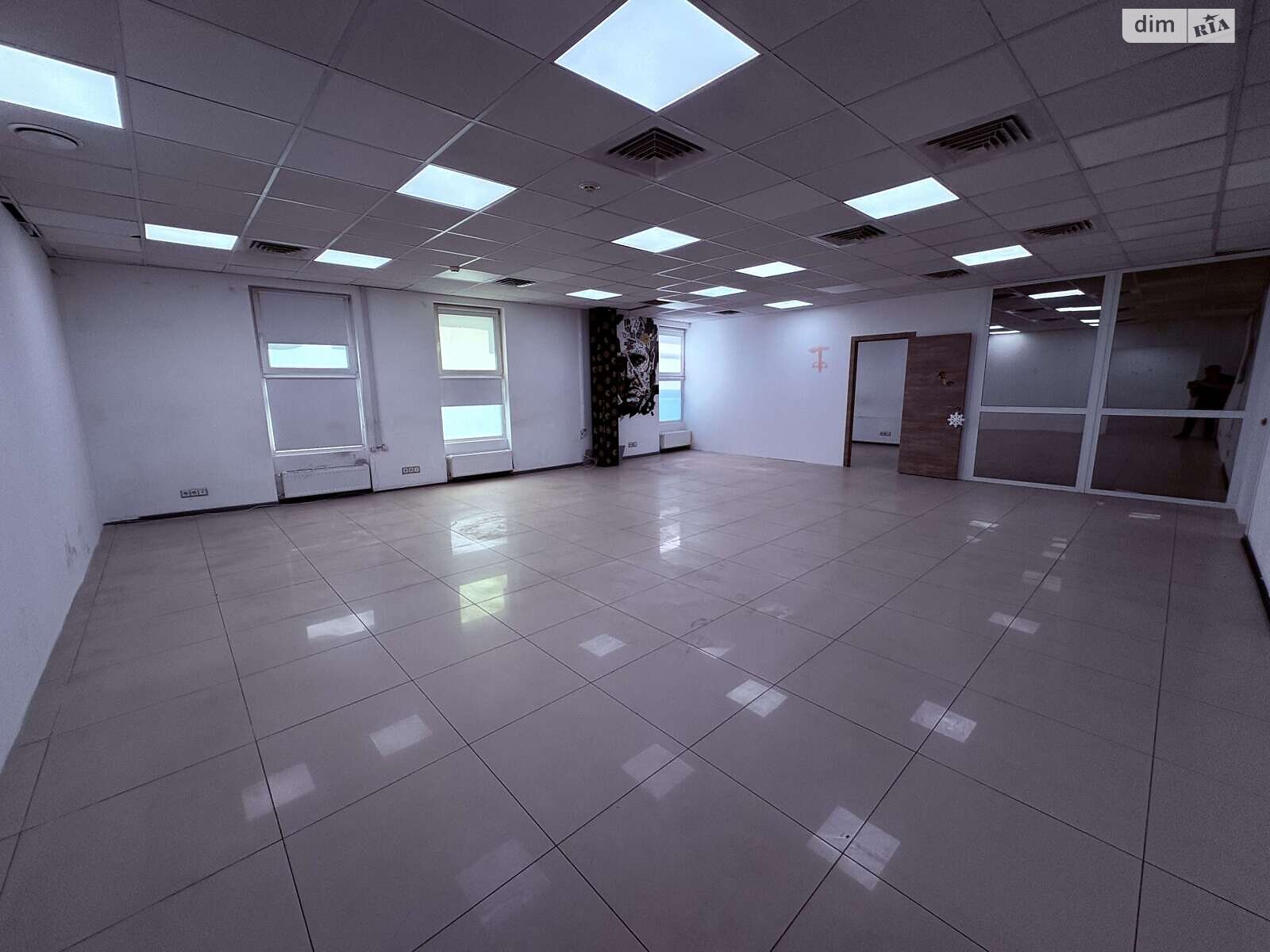 Аренда офисного помещения в Харькове, Кооперативная улица 1А, помещений - 3, этаж - 2 фото 1