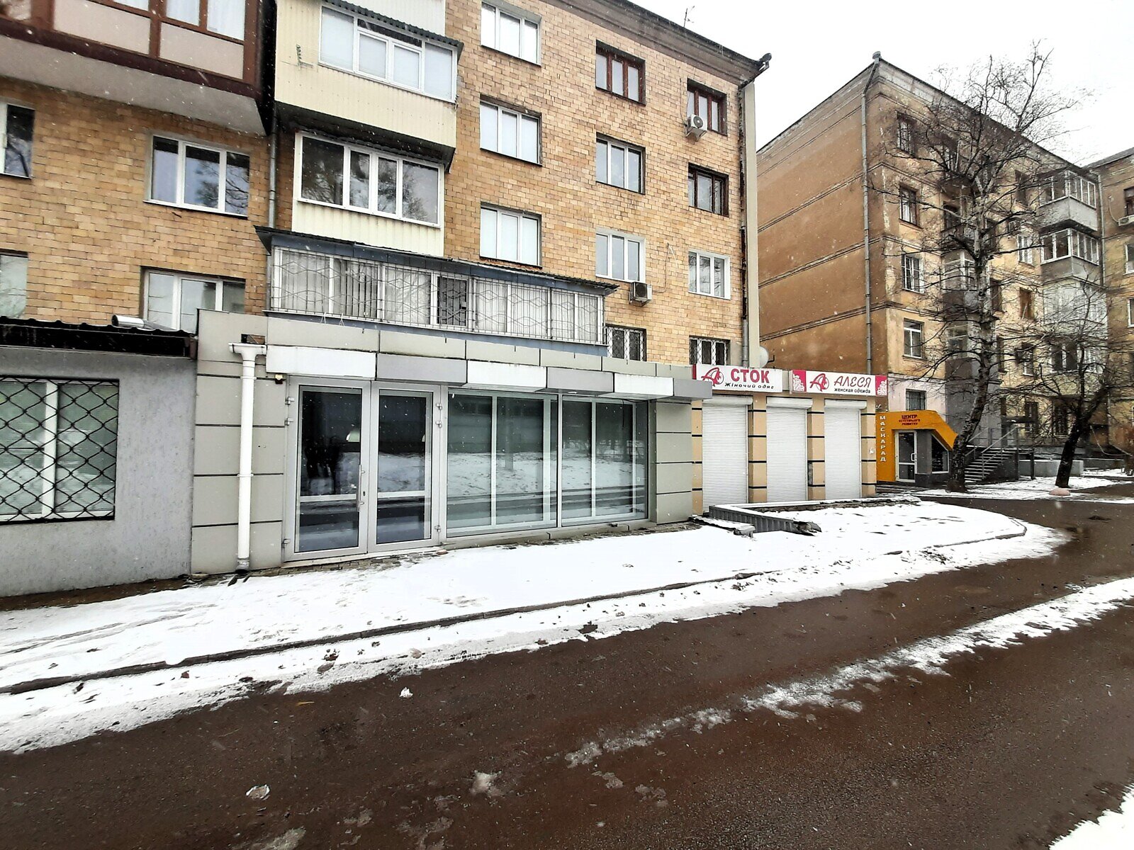 Оренда офісного приміщення в Харкові, Науки проспект 29, приміщень - 3, поверх - 1 фото 1
