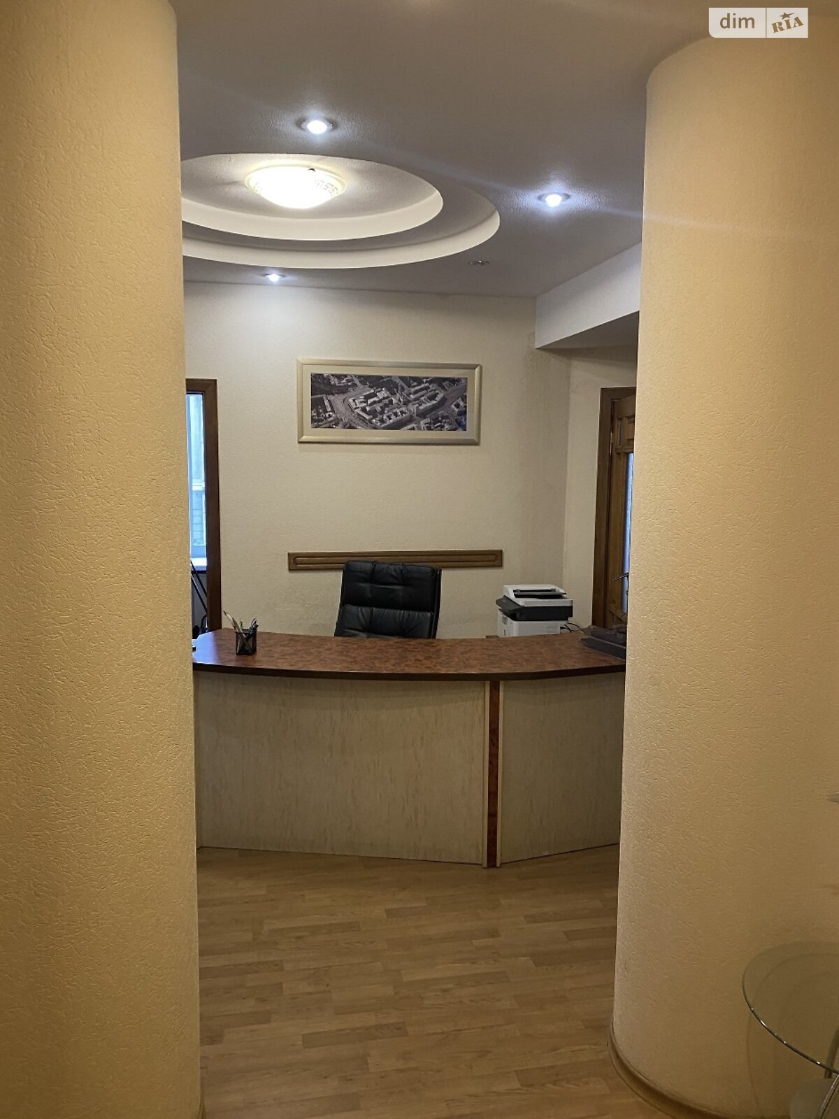 Аренда офисного помещения в Харькове, Павловский майдан 5, помещений - 3, этаж - 2 фото 1 Аренда офисного помещения в Харькове, Павловский майдан 5, помещений - 3, этаж - 2 фото 1