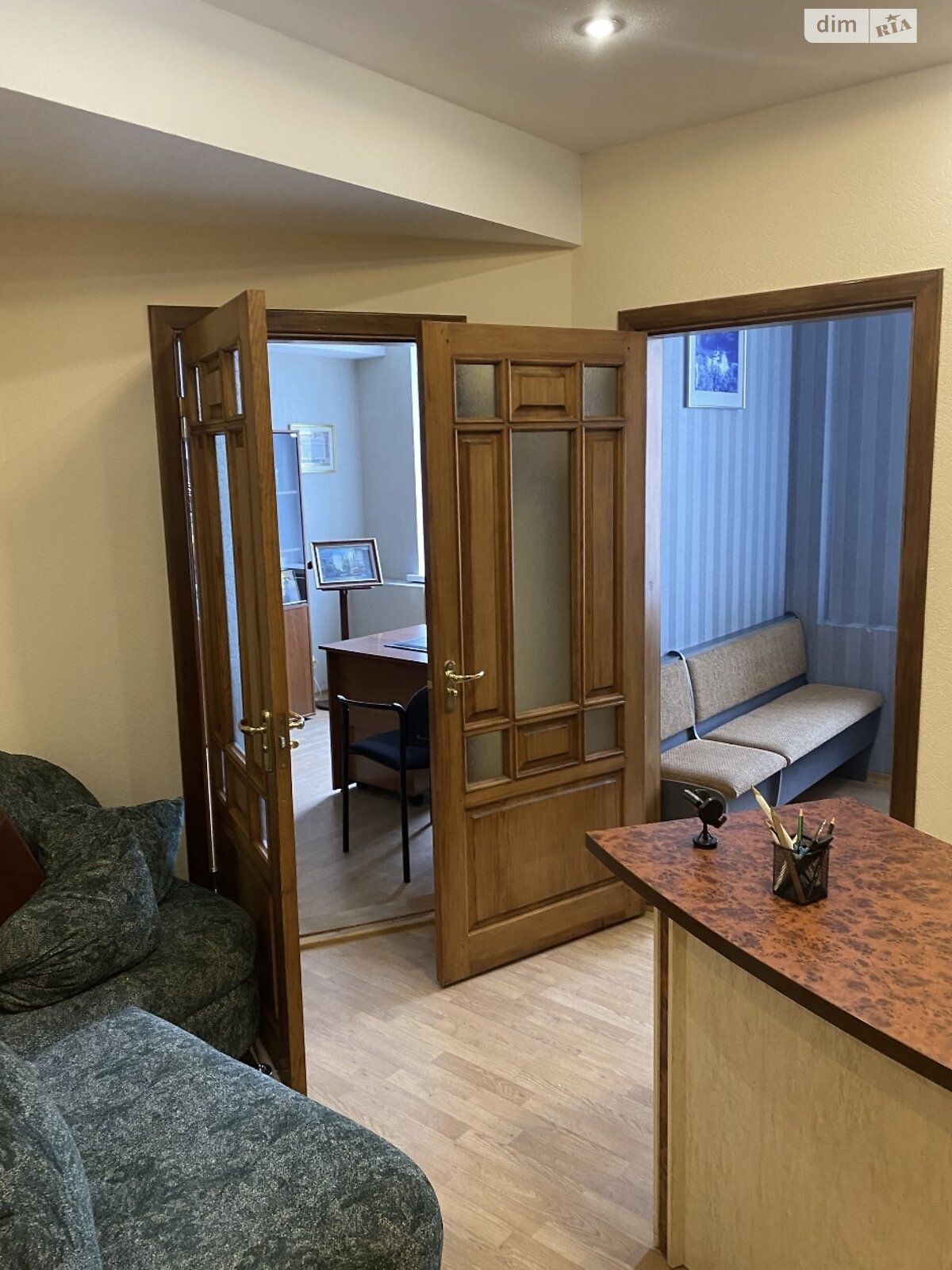 Аренда офисного помещения в Харькове, Павловский майдан 5, помещений - 3, этаж - 2 фото 1 Аренда офисного помещения в Харькове, Павловский майдан 5, помещений - 3, этаж - 2 фото 1