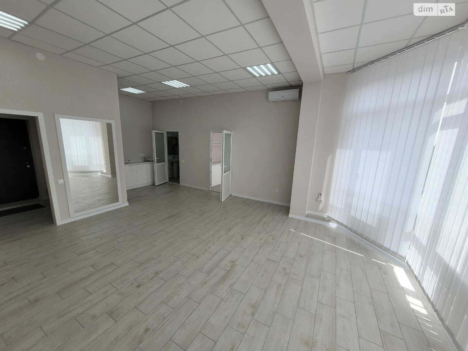 Аренда офисного помещения в Херсоне, Ушакова проспект, помещений - 2, этаж - 4 фото 1