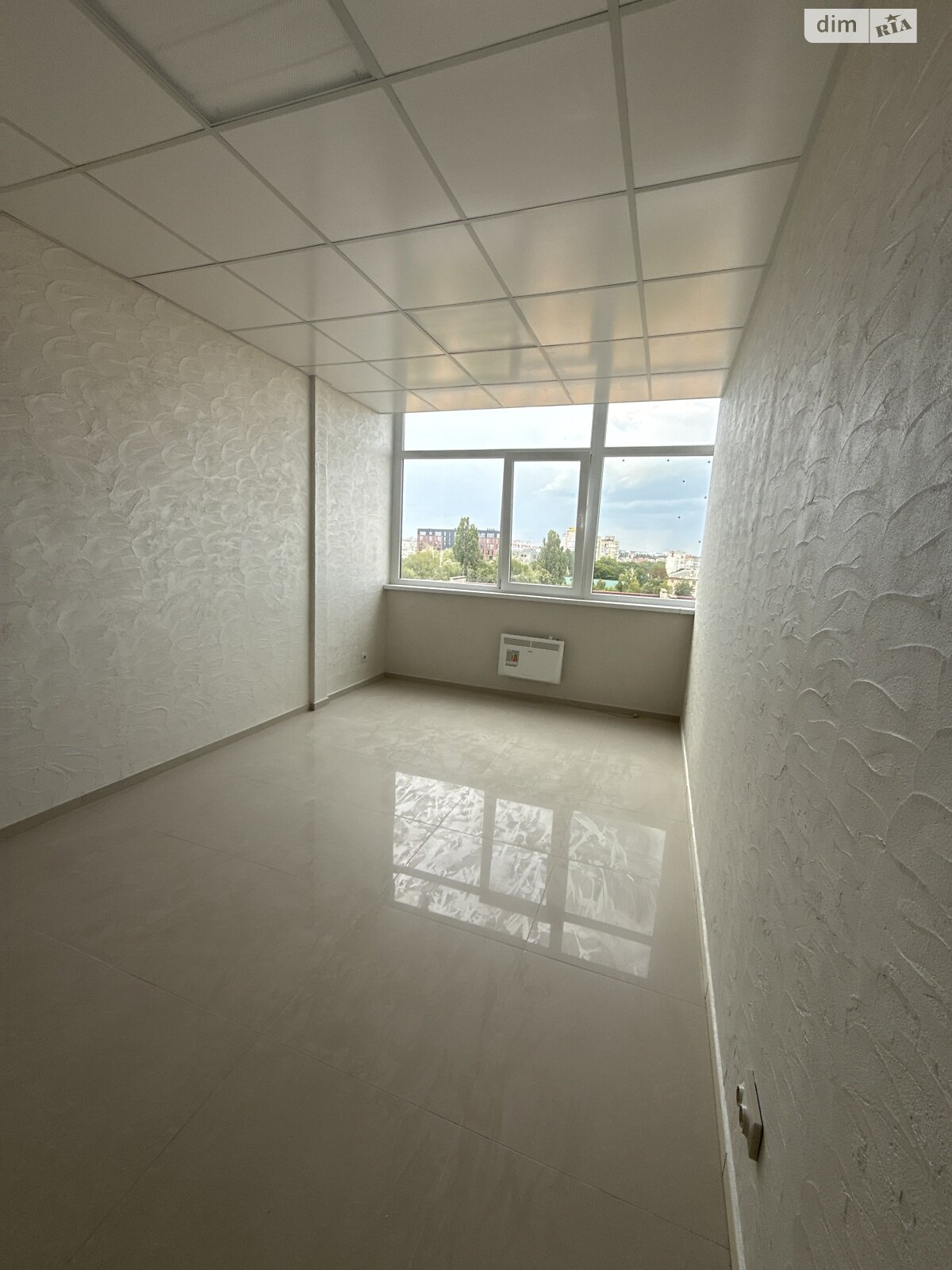 Аренда офисного помещения в Хмельницком, Проскуровская улица, помещений - 1, этаж - 7 фото 1 Аренда офисного помещения в Хмельницком, Проскуровская улица, помещений - 1, этаж - 7 фото 1