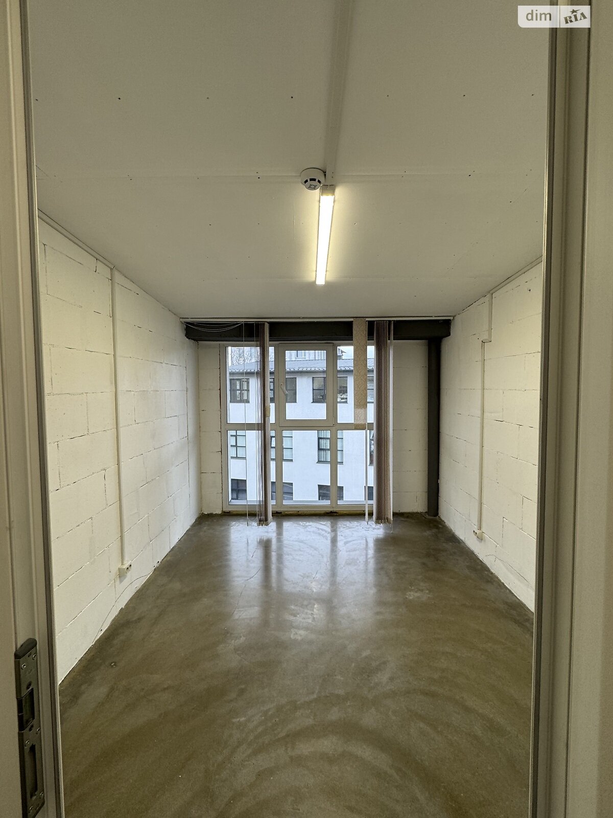 Аренда офисного помещения в Хмельницком, Князя Святослава Храброго (Толстого Льва) улица 5, помещений - 6, этаж - 3 фото 1