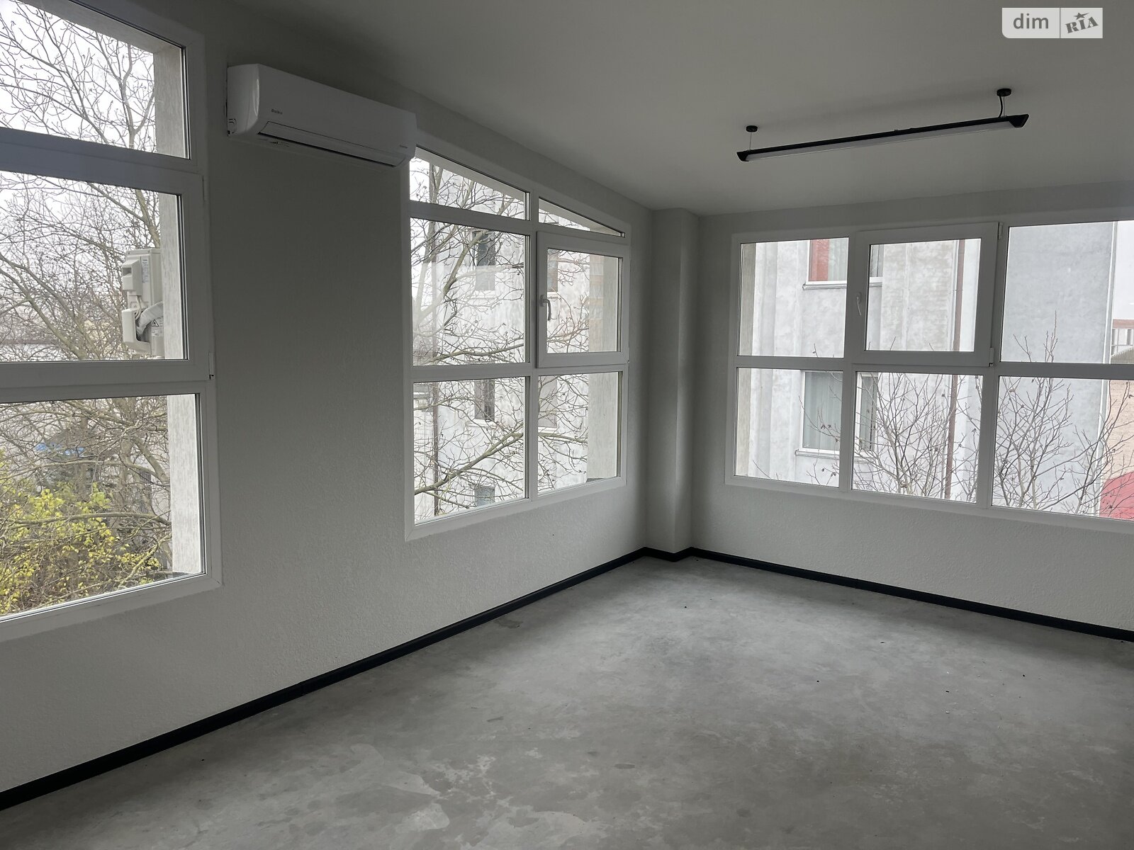 Оренда офісного приміщення в Хмельницькому, Князя Святослава Хороброго (Толстого Льва) вулиця 5, приміщень - 2, поверх - 3 фото 1 Оренда офісного приміщення в Хмельницькому, Князя Святослава Хороброго (Толстого Льва) вулиця 5, приміщень - 2, поверх - 3 фото 1