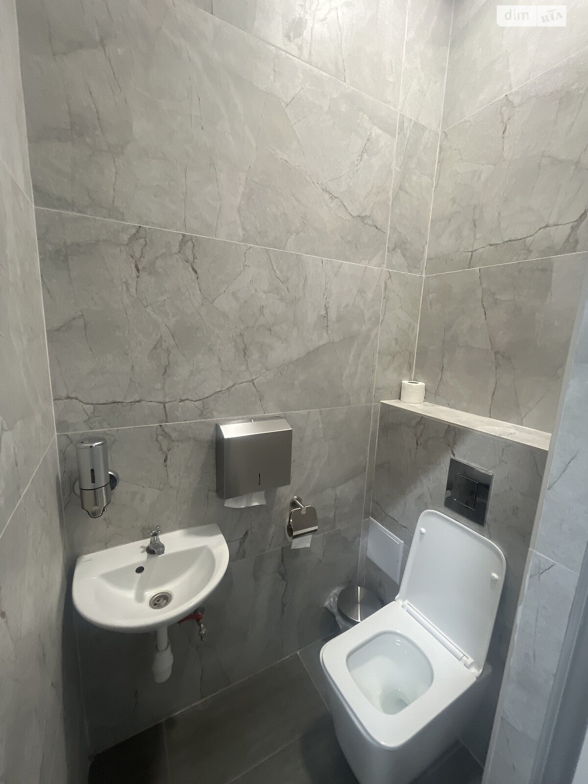 Оренда офісного приміщення в Хмельницькому, Князя Святослава Хороброго (Толстого Льва) вулиця 5, приміщень - 2, поверх - 3 фото 1 Оренда офісного приміщення в Хмельницькому, Князя Святослава Хороброго (Толстого Льва) вулиця 5, приміщень - 2, поверх - 3 фото 1