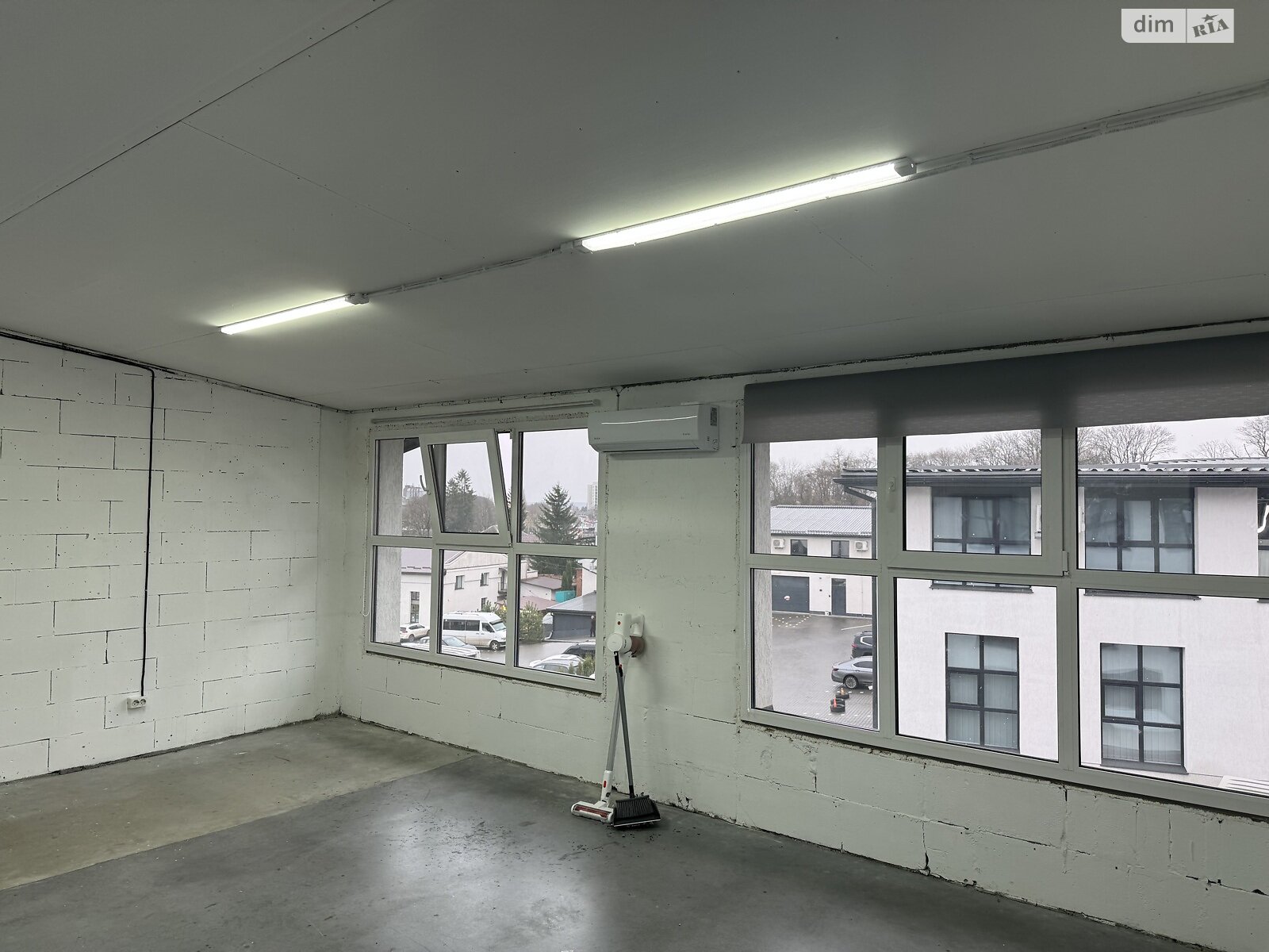 Аренда офисного помещения в Хмельницком, Князя Святослава Храброго (Толстого Льва) улица 5, помещений - 1, этаж - 3 фото 1