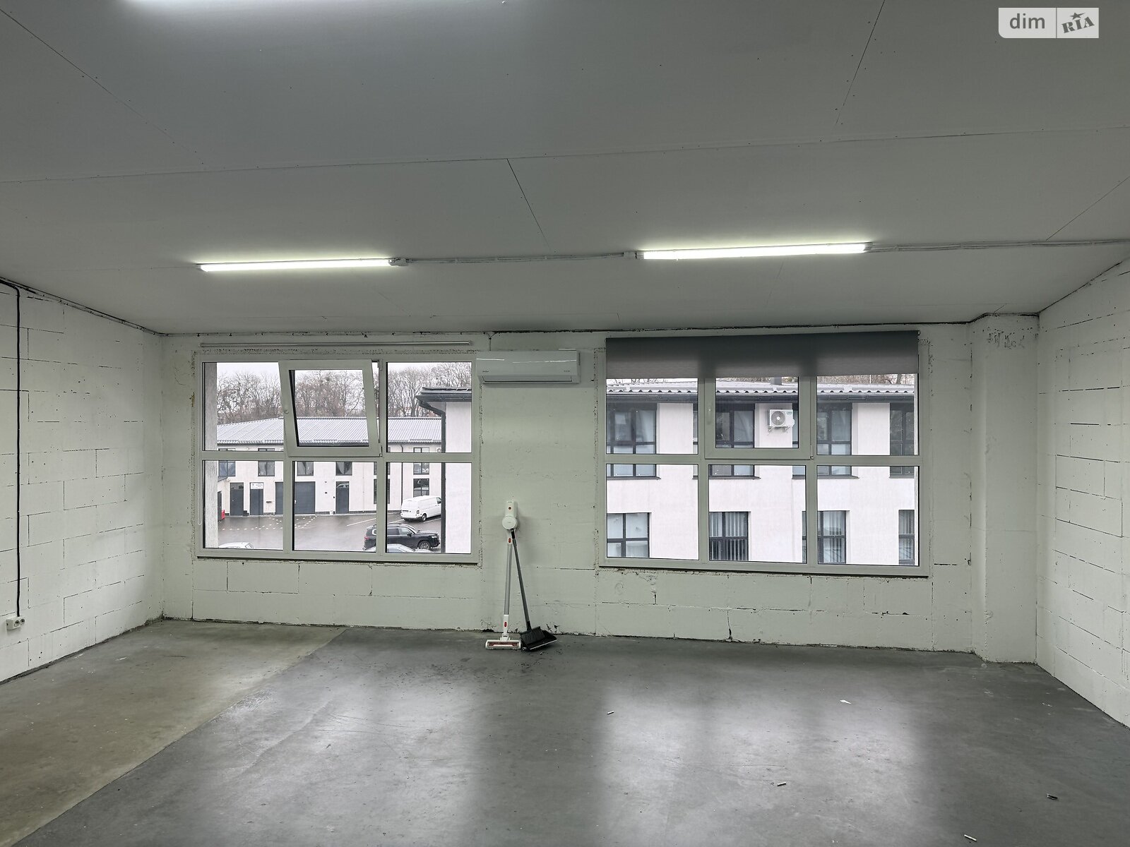 Аренда офисного помещения в Хмельницком, Князя Святослава Храброго (Толстого Льва) улица 5, помещений - 1, этаж - 3 фото 1