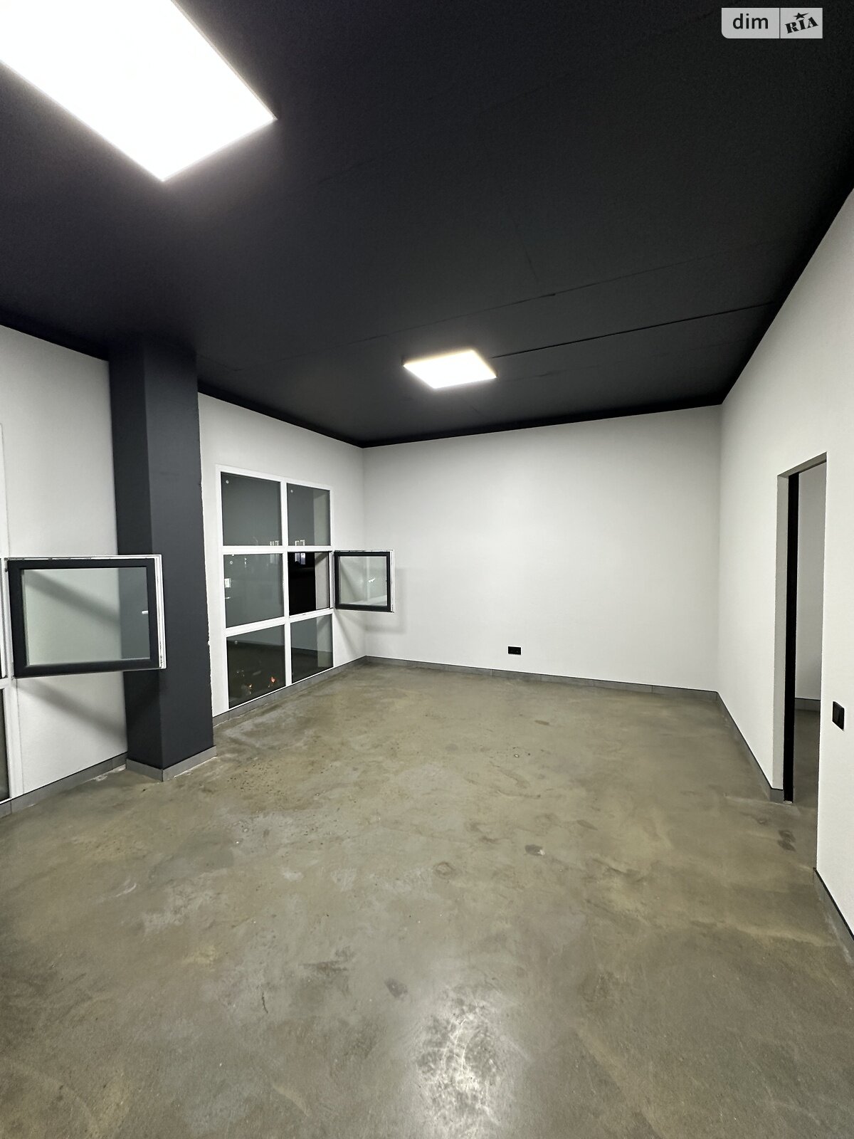 Аренда офисного помещения в Хмельницком, Князя Святослава Храброго (Толстого Льва) улица 5, помещений - 2, этаж - 2 фото 1