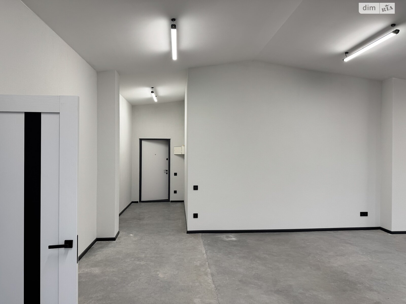 Аренда офисного помещения в Хмельницком, Князя Святослава Храброго (Толстого Льва) улица 5, помещений - 2, этаж - 3 фото 1