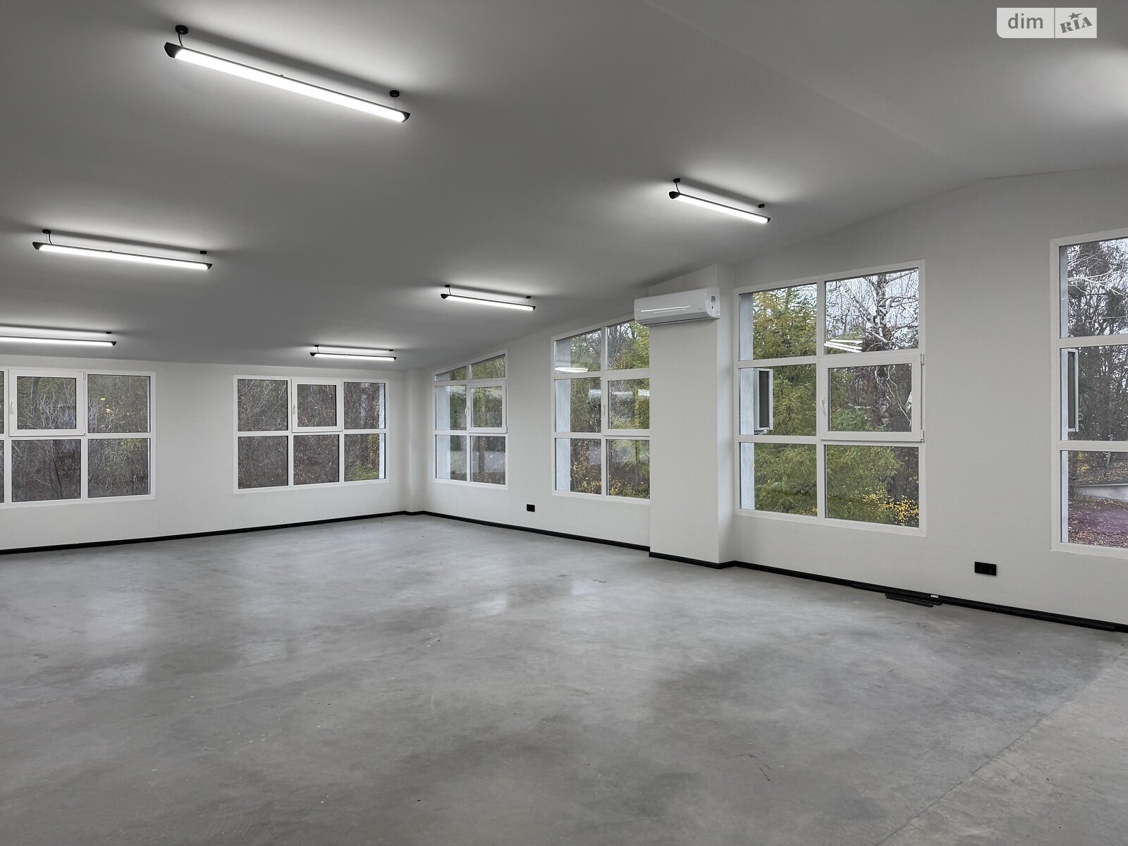 Аренда офисного помещения в Хмельницком, Князя Святослава Храброго (Толстого Льва) улица 5, помещений - 2, этаж - 3 фото 1