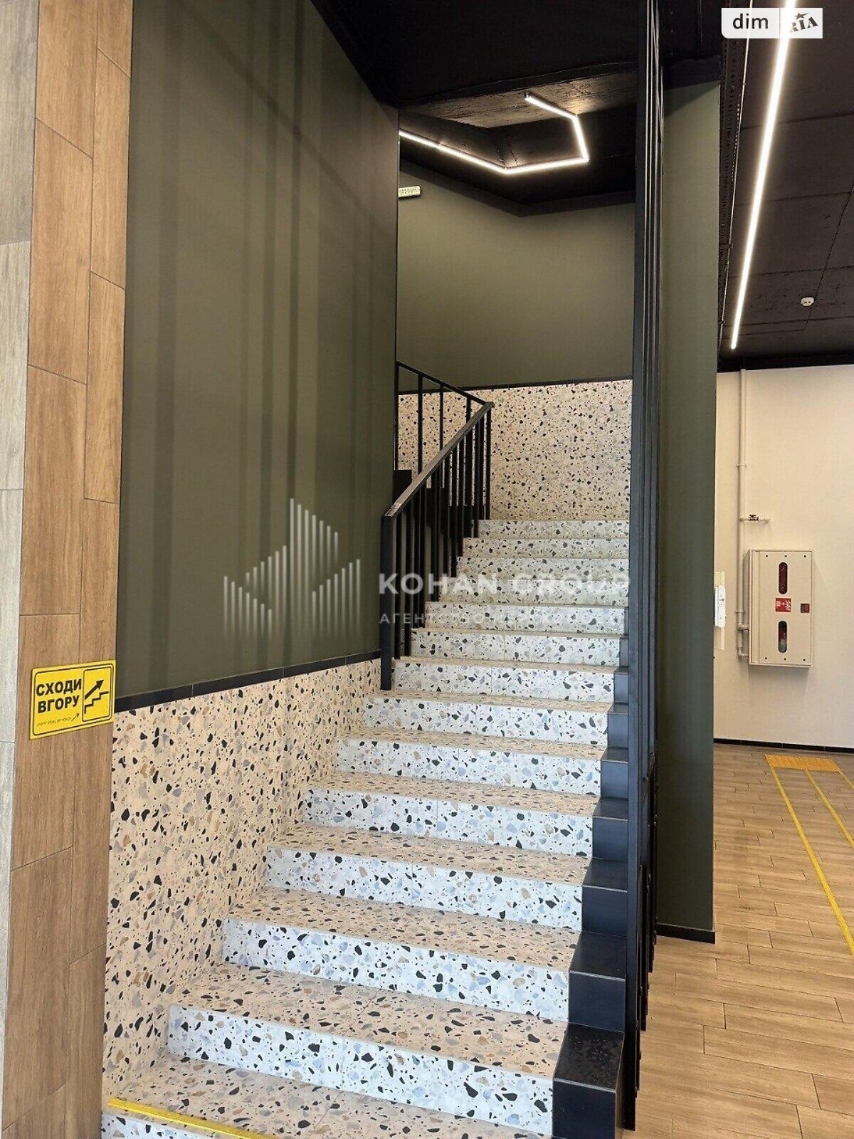 Аренда офисного помещения в Хмельницком, Озерная улица, помещений - 1, этаж - 4 фото 1 Аренда офисного помещения в Хмельницком, Озерная улица, помещений - 1, этаж - 4 фото 1