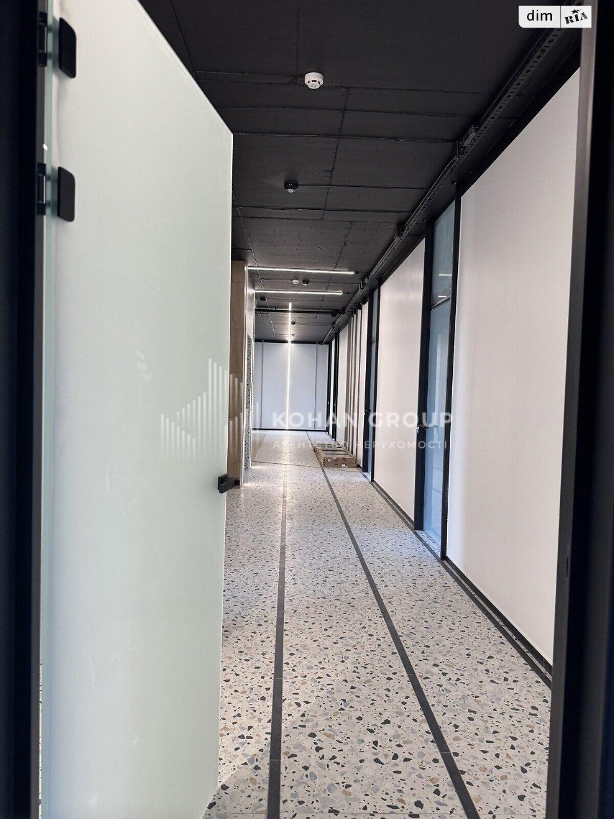 Аренда офисного помещения в Хмельницком, Озерная улица, помещений - 1, этаж - 4 фото 1 Аренда офисного помещения в Хмельницком, Озерная улица, помещений - 1, этаж - 4 фото 1