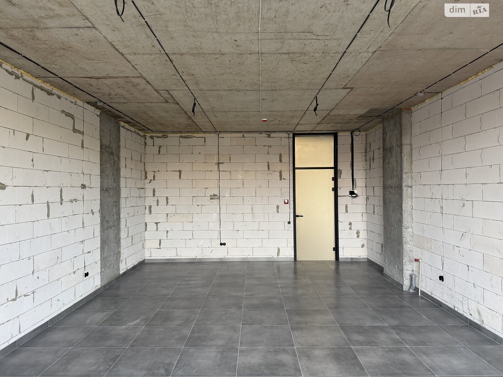 Аренда офисного помещения в Хмельницком, Озерная улица, помещений - 1, этаж - 4 фото 1 Аренда офисного помещения в Хмельницком, Озерная улица, помещений - 1, этаж - 4 фото 1