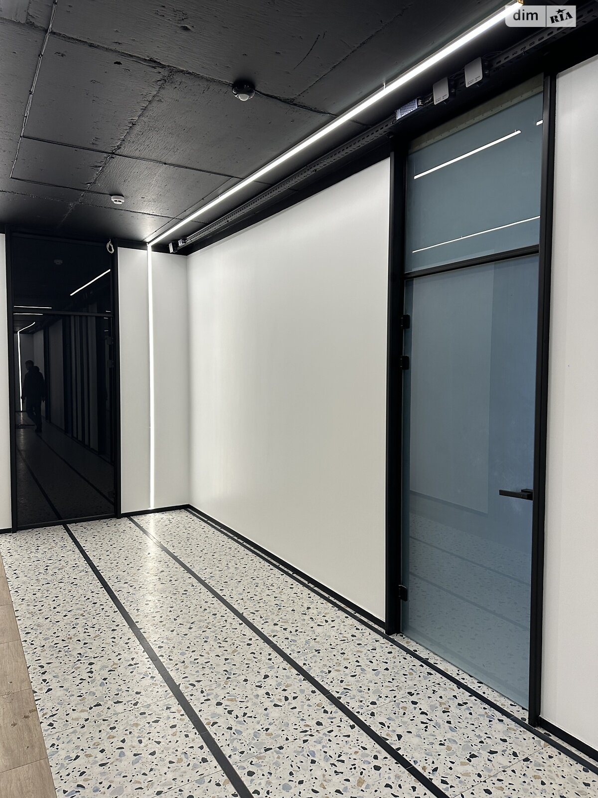 Аренда офисного помещения в Хмельницком, Озерная улица, помещений - 2, этаж - 3 фото 1