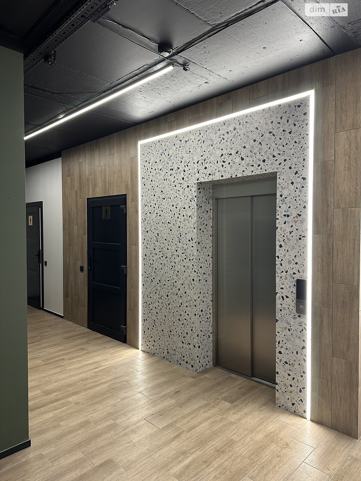 Аренда офисного помещения в Хмельницком, Озерная улица, помещений - 2, этаж - 3 фото 1