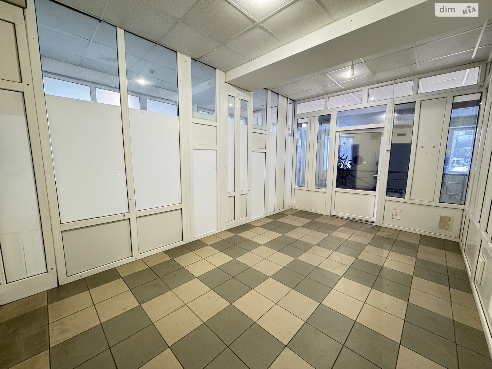 Аренда офисного помещения в Хмельницком, Панаса Мирного улица, помещений - 1, этаж - 2 фото 1