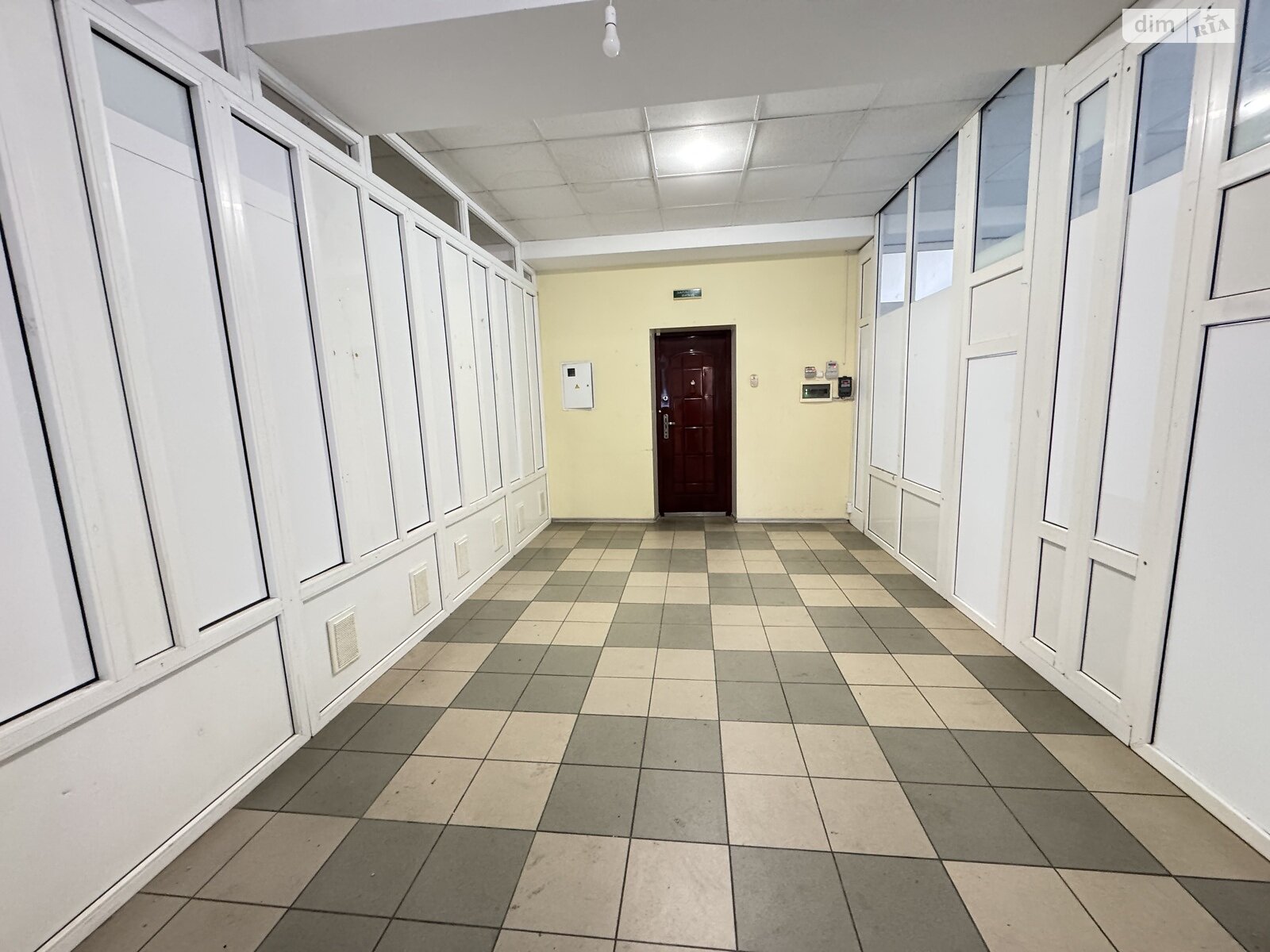 Аренда офисного помещения в Хмельницком, Панаса Мирного улица, помещений - 1, этаж - 2 фото 1