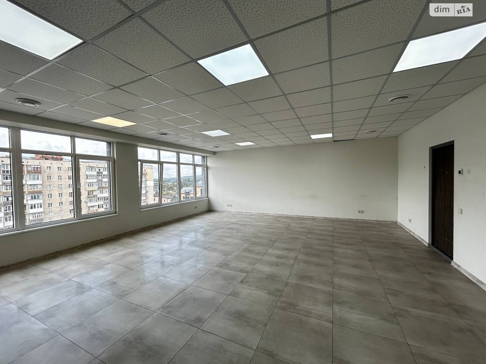 Оренда офісного приміщення в Хмельницькому, Кам’янецька вулиця 17, приміщень - 1, поверх - 6 фото 1 Оренда офісного приміщення в Хмельницькому, Кам’янецька вулиця 17, приміщень - 1, поверх - 6 фото 1