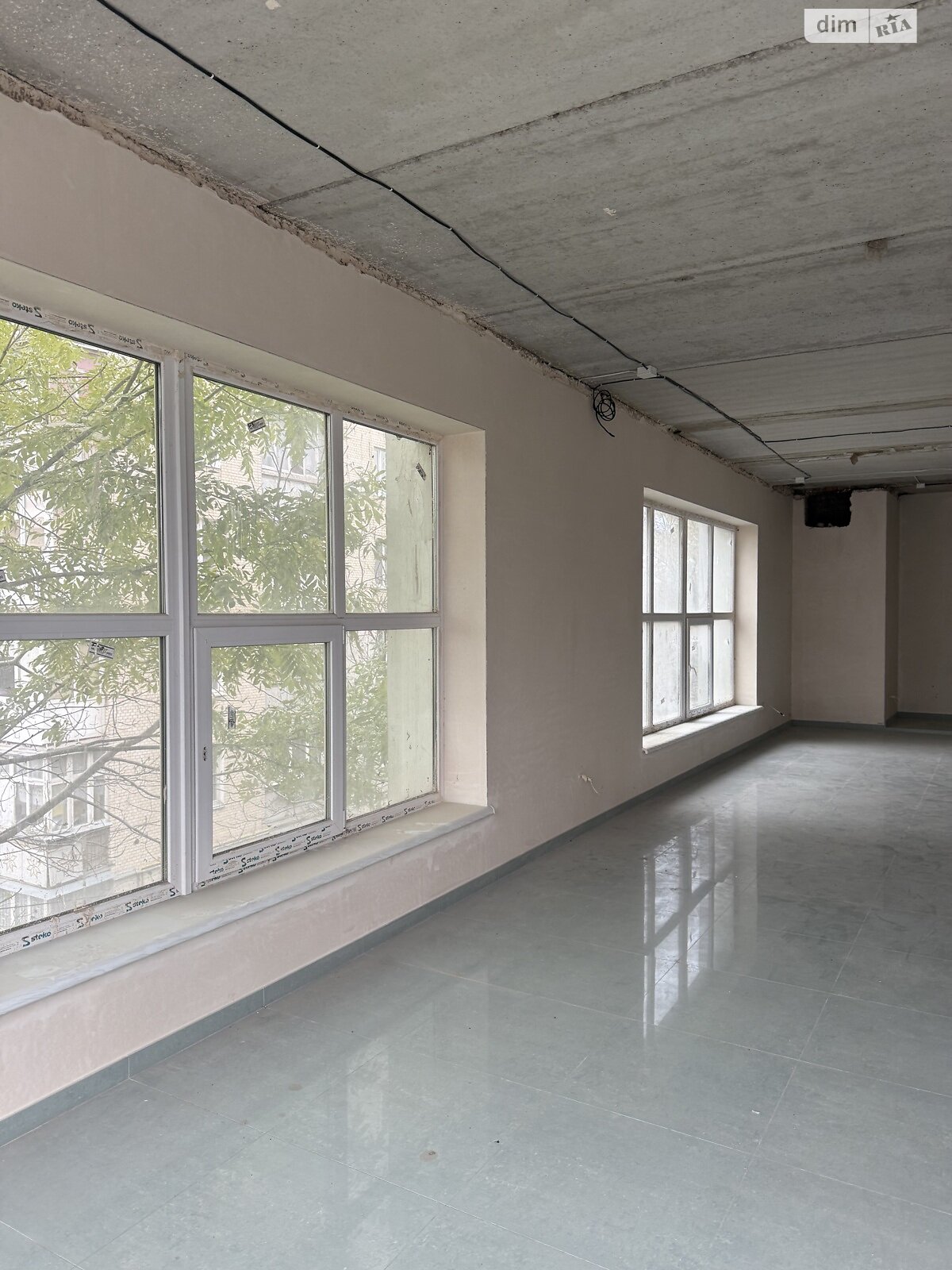 Аренда офисного помещения в Хмельницком, Подольская улица 53, помещений - 1, этаж - 3 фото 1 Аренда офисного помещения в Хмельницком, Подольская улица 53, помещений - 1, этаж - 3 фото 1