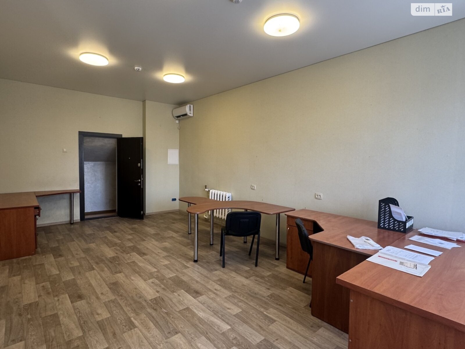 Оренда офісного приміщення в Хмельницькому, Староміська (Примакова) вулиця, приміщень - 1, поверх - 3 фото 1