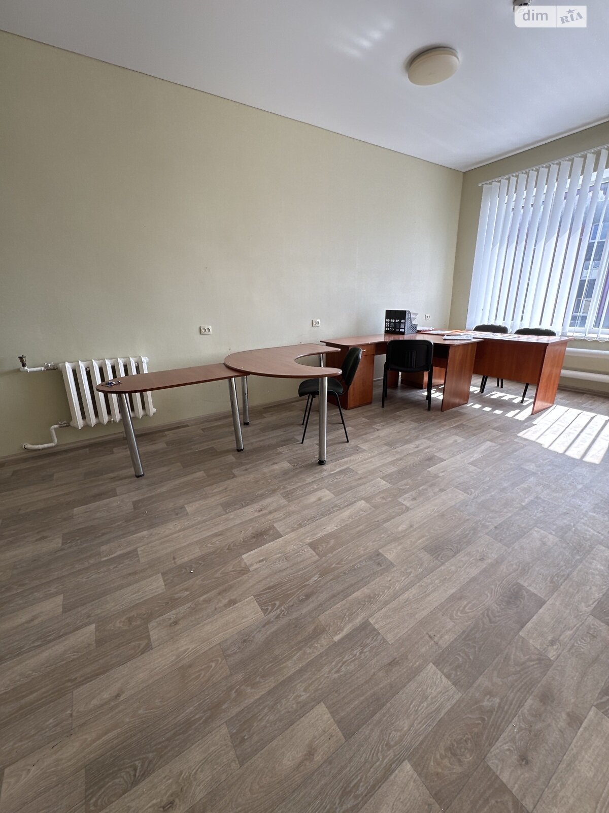 Оренда офісного приміщення в Хмельницькому, Староміська (Примакова) вулиця, приміщень - 1, поверх - 3 фото 1