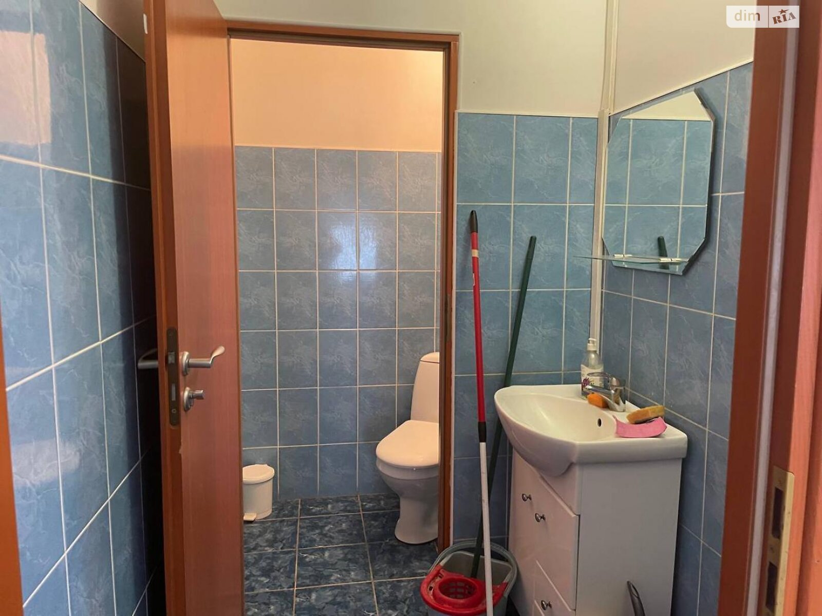 Аренда офисного помещения в Хмельницком, Симона Петлюры (Куприна) переулок, помещений -, этаж - 3 фото 1 Аренда офисного помещения в Хмельницком, Симона Петлюры (Куприна) переулок, помещений -, этаж - 3 фото 1