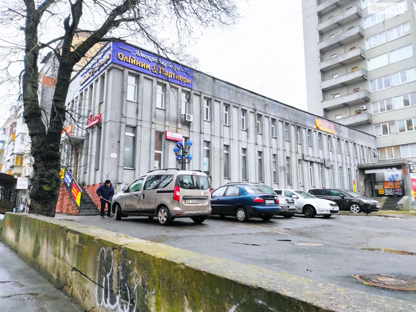 Оренда офісного приміщення в Хмельницькому, Героїв Майдану вулиця 10, приміщень - 1, поверх - 1 фото 1 Оренда офісного приміщення в Хмельницькому, Героїв Майдану вулиця 10, приміщень - 1, поверх - 1 фото 1