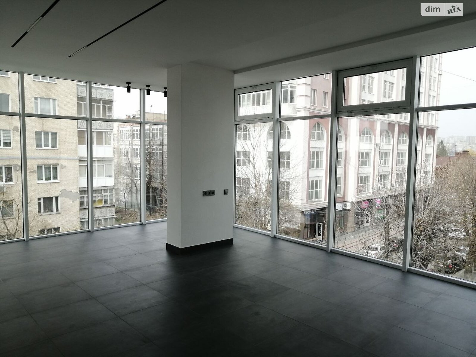 Аренда офисного помещения в Хмельницком, Грушевского Михаила улица 51, помещений - 1, этаж - 4 фото 1