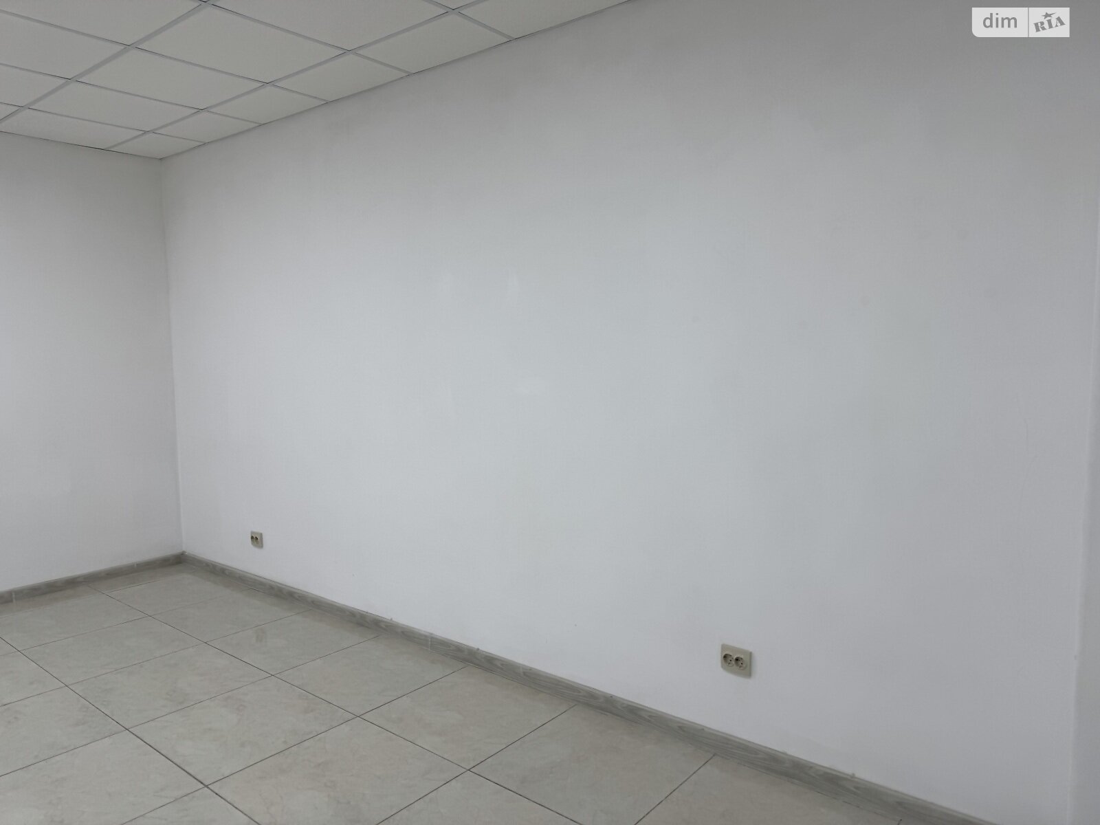 Оренда офісного приміщення в Хмельницькому, Подільська вулиця, приміщень - 1, поверх - 3 фото 1 Оренда офісного приміщення в Хмельницькому, Подільська вулиця, приміщень - 1, поверх - 3 фото 1