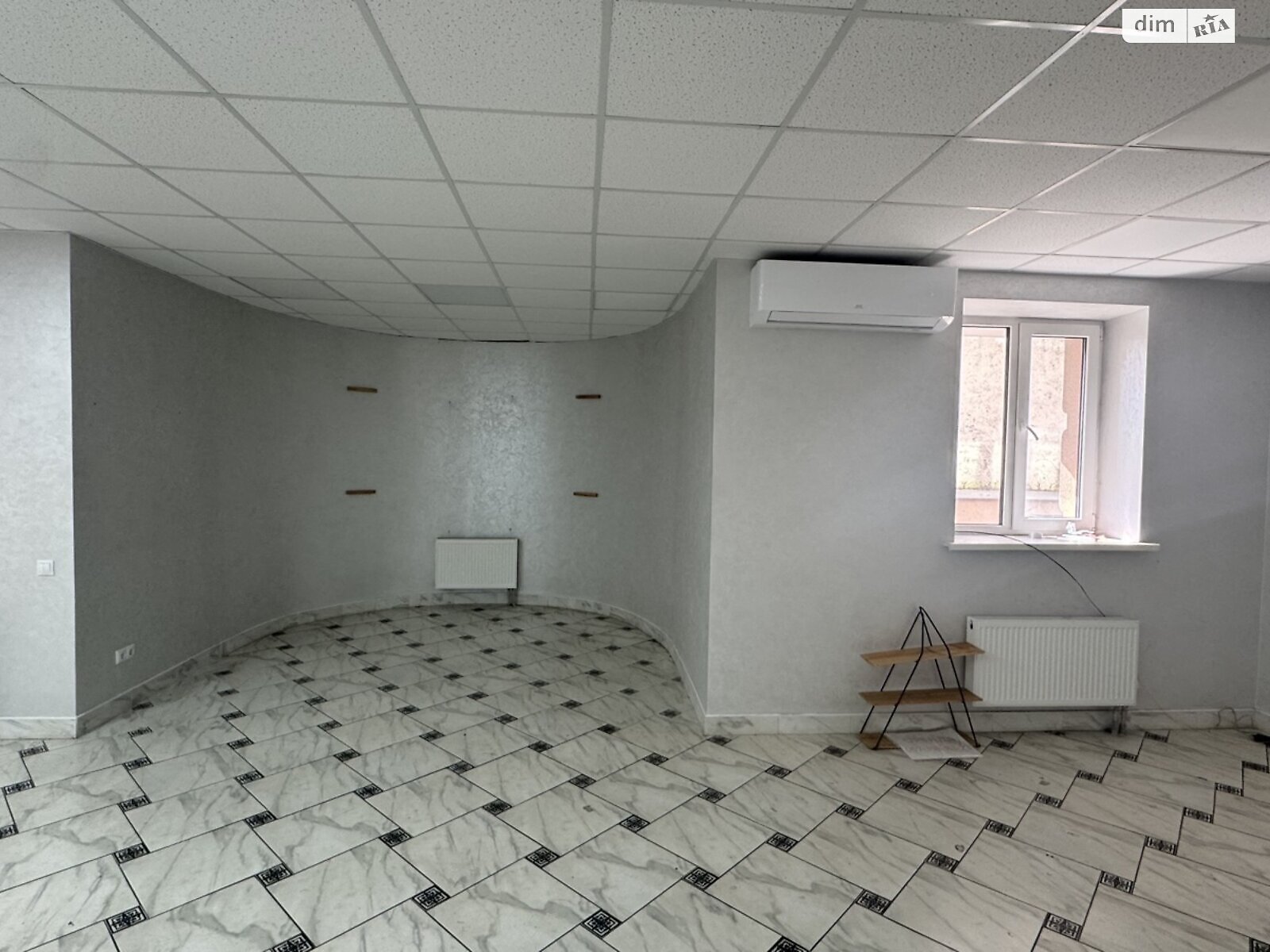 Аренда офисного помещения в Хмельницком, Примакова улица, помещений - 1, этаж - 1 фото 1 Аренда офисного помещения в Хмельницком, Примакова улица, помещений - 1, этаж - 1 фото 1