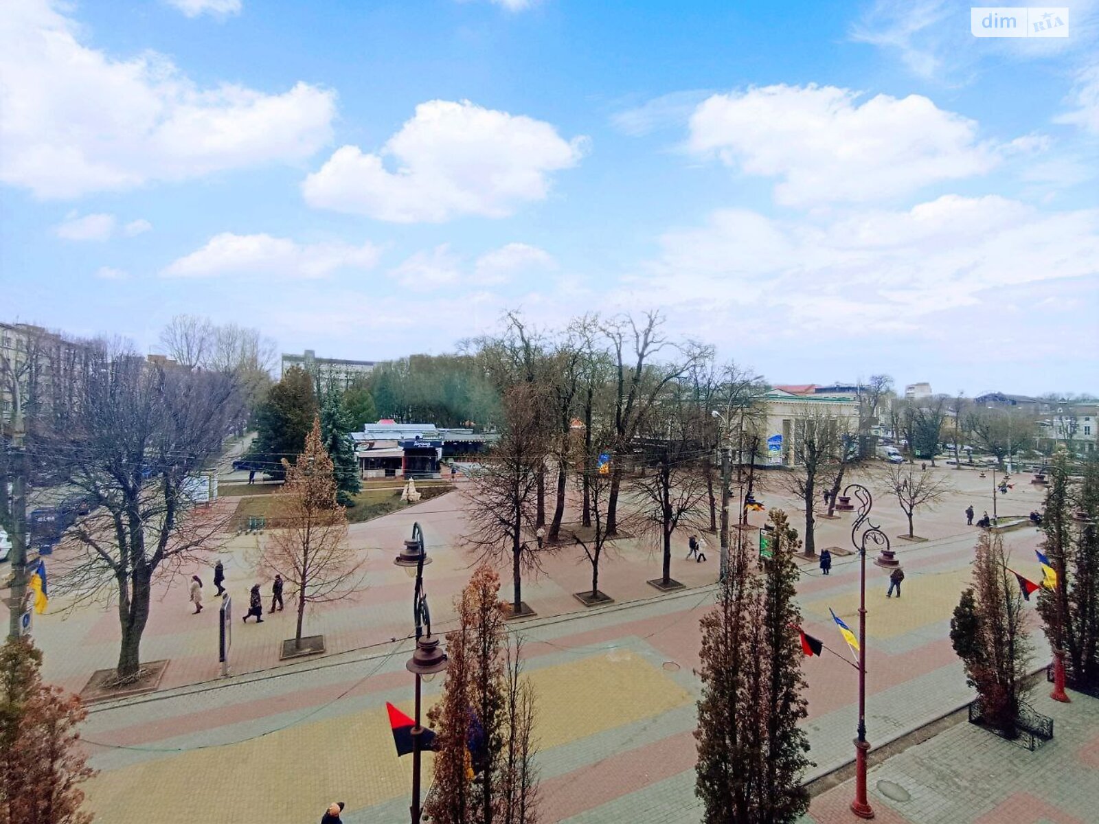 Оренда офісного приміщення в Хмельницькому, Проскурівська вулиця 45, приміщень - 1, поверх - 3 фото 1 Оренда офісного приміщення в Хмельницькому, Проскурівська вулиця 45, приміщень - 1, поверх - 3 фото 1