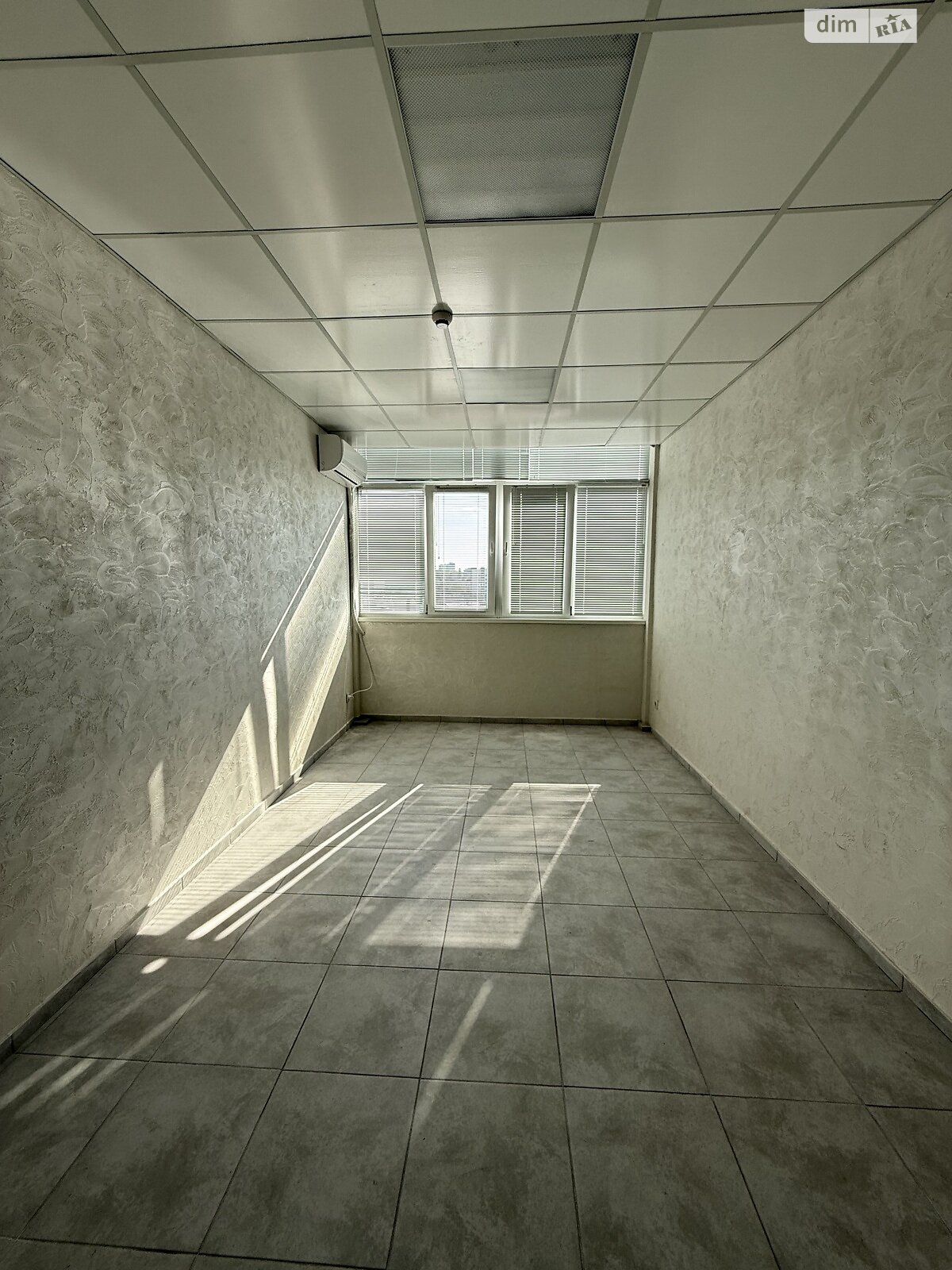Аренда офисного помещения в Хмельницком, Проскуровская улица 74А, помещений - 1, этаж - 7 фото 1 Аренда офисного помещения в Хмельницком, Проскуровская улица 74А, помещений - 1, этаж - 7 фото 1