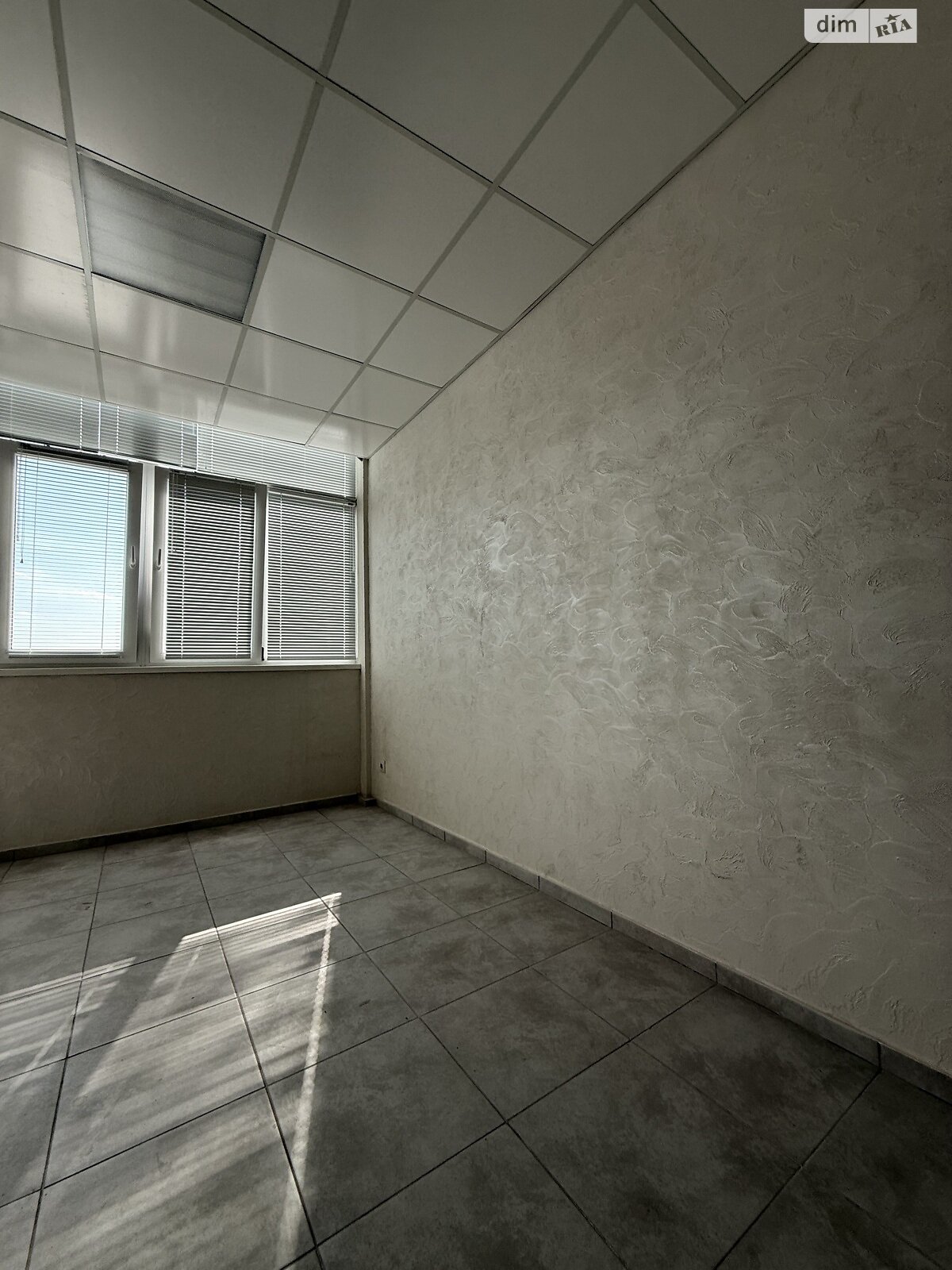 Аренда офисного помещения в Хмельницком, Проскуровская улица 74А, помещений - 1, этаж - 7 фото 1 Аренда офисного помещения в Хмельницком, Проскуровская улица 74А, помещений - 1, этаж - 7 фото 1