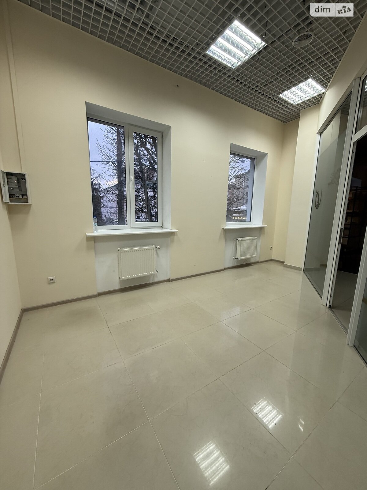 Оренда офісного приміщення в Хмельницькому, Проскурівська вулиця, приміщень - 1, поверх - 2 фото 1 Оренда офісного приміщення в Хмельницькому, Проскурівська вулиця, приміщень - 1, поверх - 2 фото 1