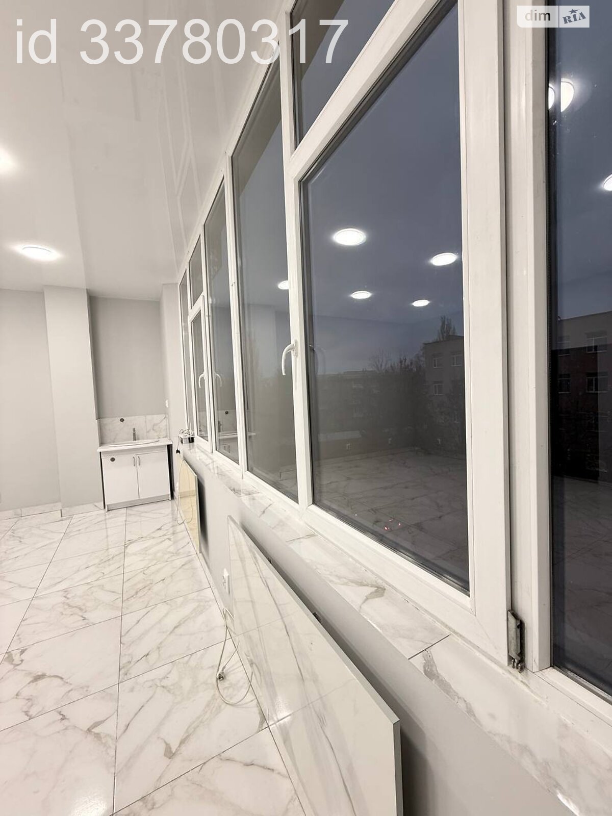 Аренда офисного помещения в Хмельницком, Проскуровская улица 74А, помещений - 1, этаж - 4 фото 1