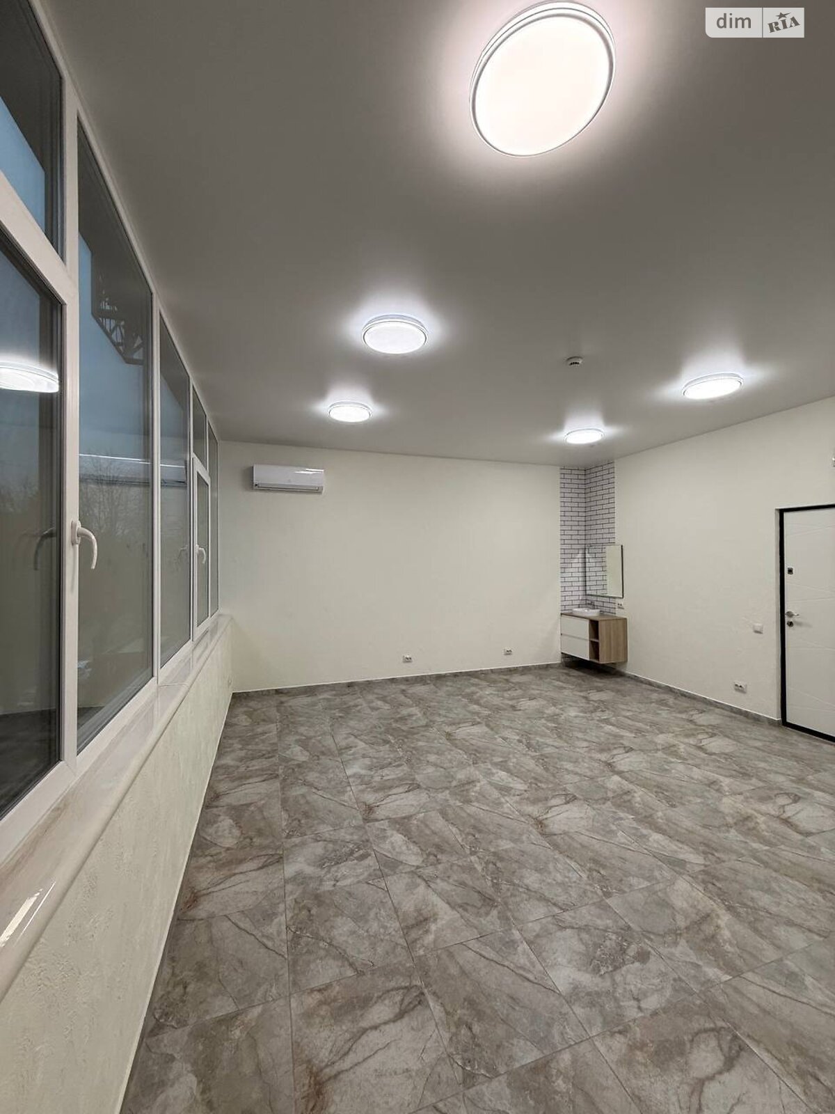 Оренда офісного приміщення в Хмельницькому, Проскурівська вулиця 74А, приміщень - 1, поверх - 3 фото 1