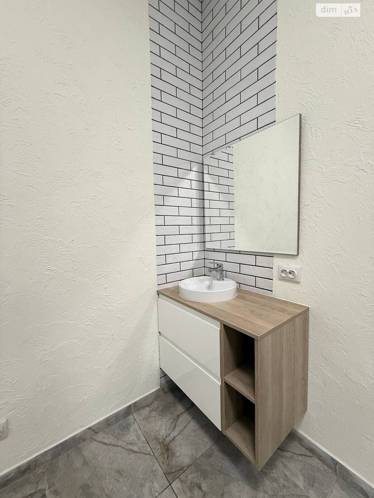 Оренда офісного приміщення в Хмельницькому, Проскурівська вулиця 74А, приміщень - 1, поверх - 3 фото 1