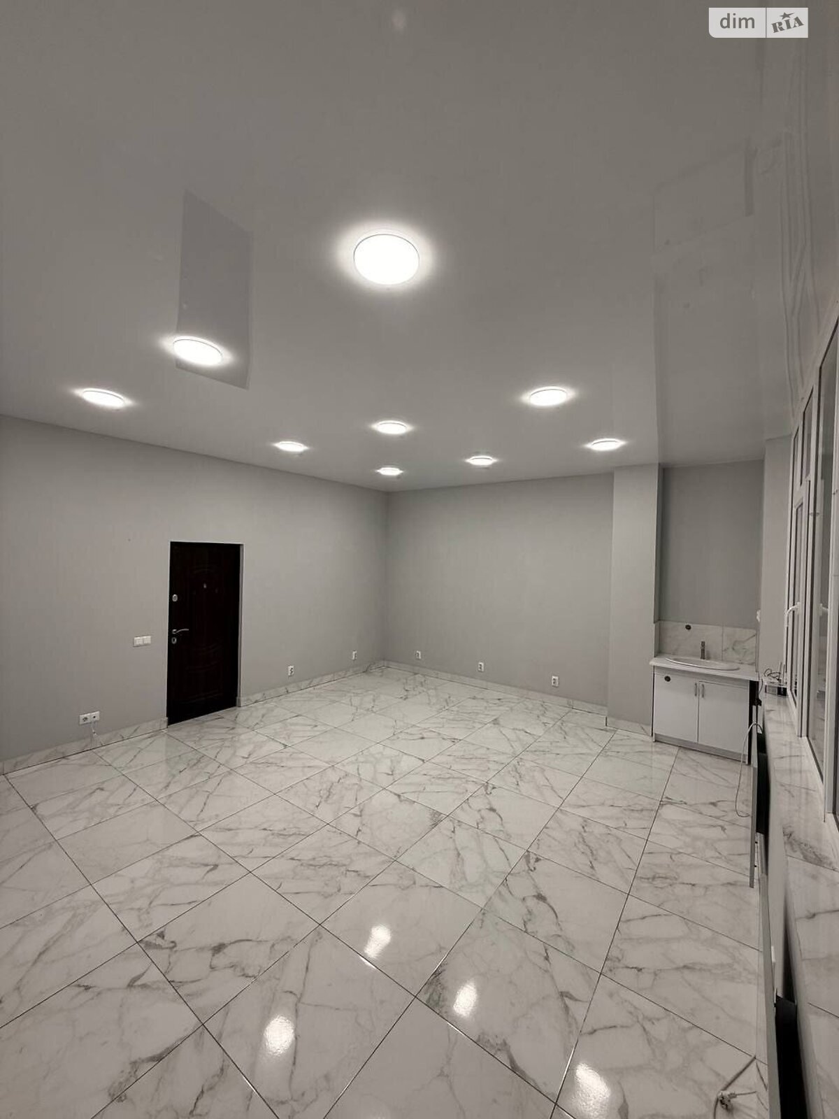 Аренда офисного помещения в Хмельницком, Проскуровская улица 74А, помещений - 1, этаж - 4 фото 1 Аренда офисного помещения в Хмельницком, Проскуровская улица 74А, помещений - 1, этаж - 4 фото 1