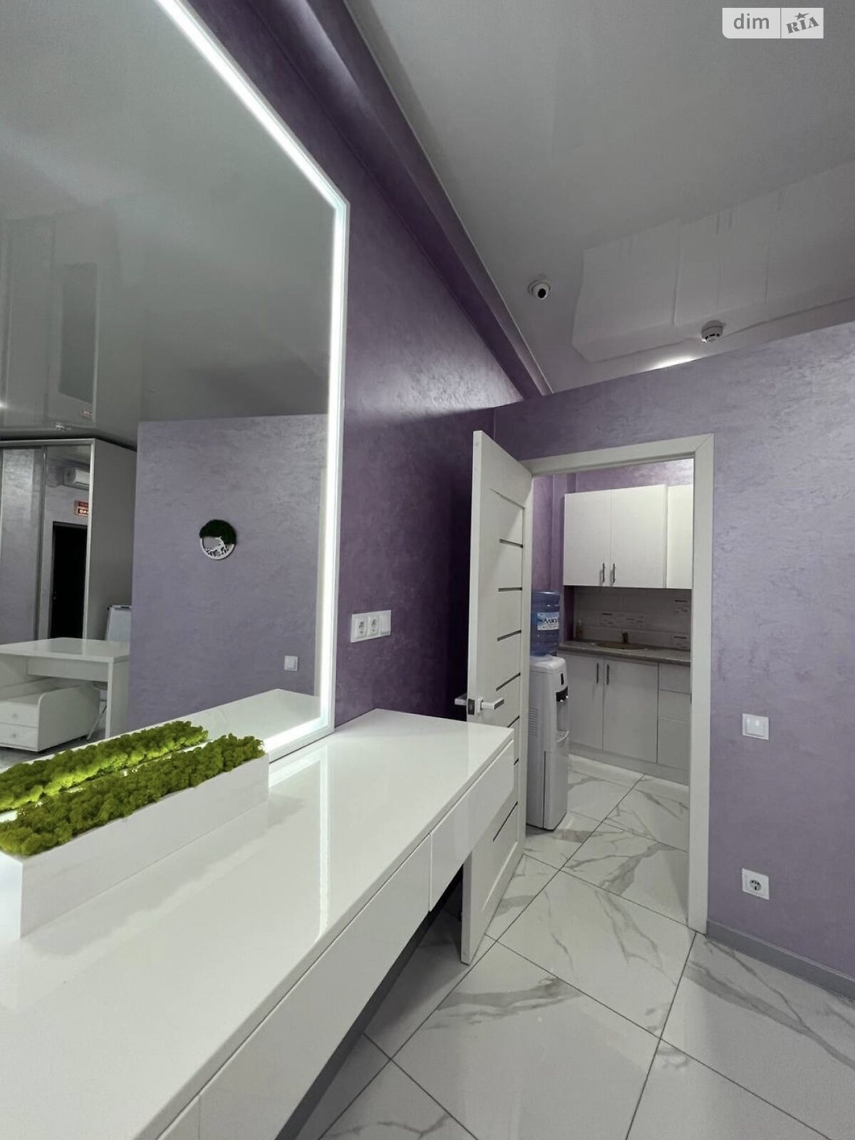 Аренда офисного помещения в Хмельницком, Проскуровская улица, помещений - 1, этаж - 4 фото 1 Аренда офисного помещения в Хмельницком, Проскуровская улица, помещений - 1, этаж - 4 фото 1